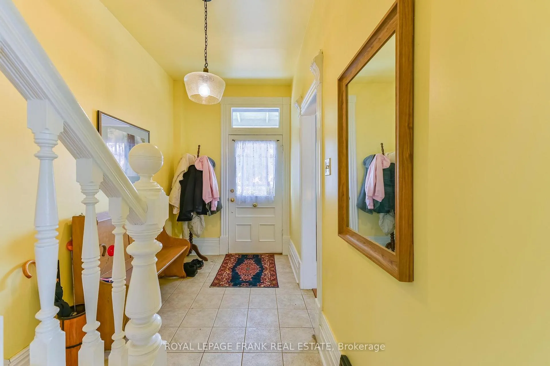 Photo 5 of 865 Parkhill Road W, Peterborough, Monaghan Ward 2 — HOMEH