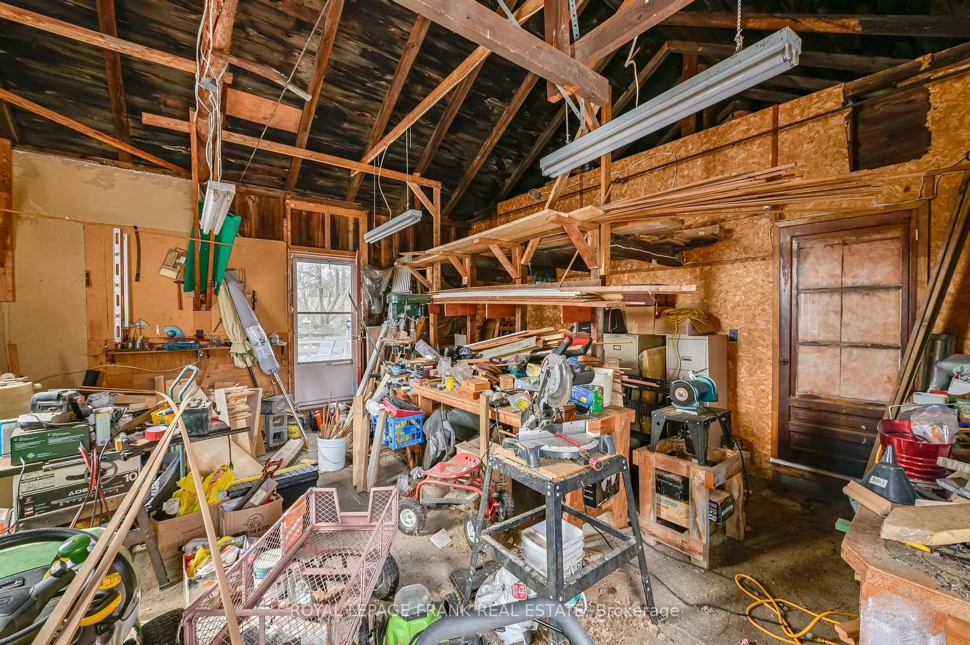 Photo 35 of 865 Parkhill Road W, Peterborough, Monaghan Ward 2 — HOMEH