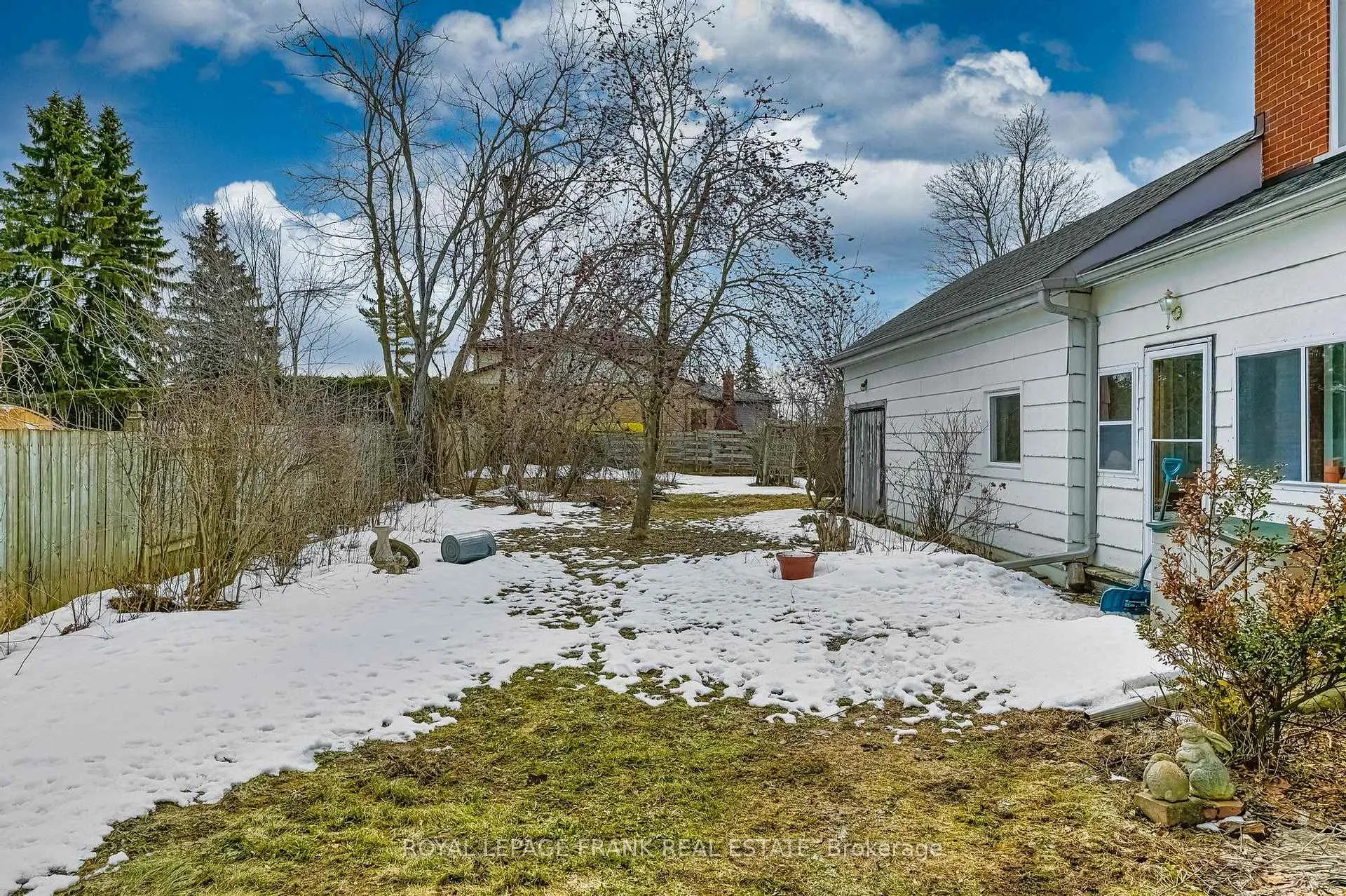 Photo 39 of 865 Parkhill Road W, Peterborough, Monaghan Ward 2 — HOMEH
