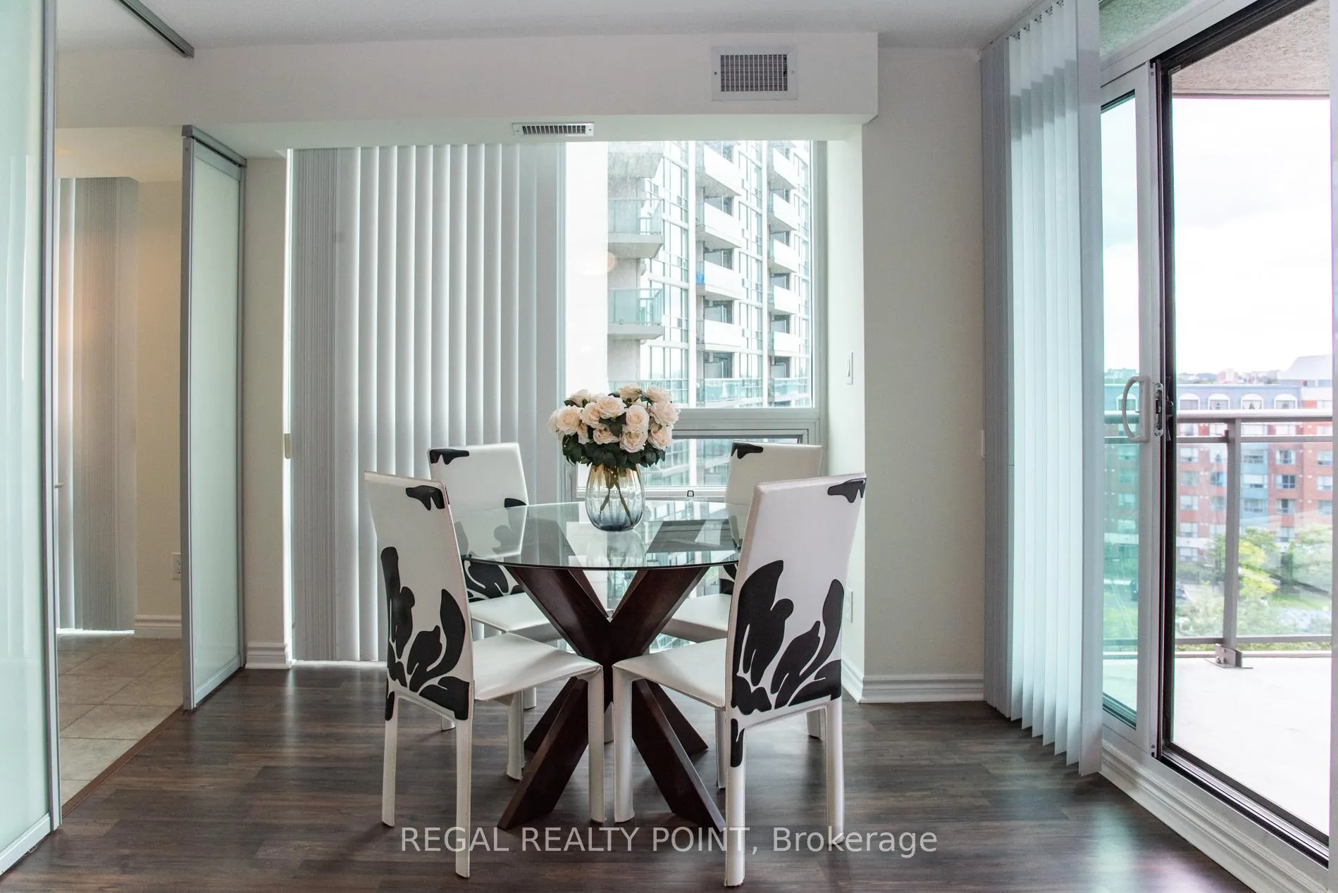 Photo 11 of Unit 1009, 88 Grangeway Avenue, Scarborough, Woburn — HOMEH