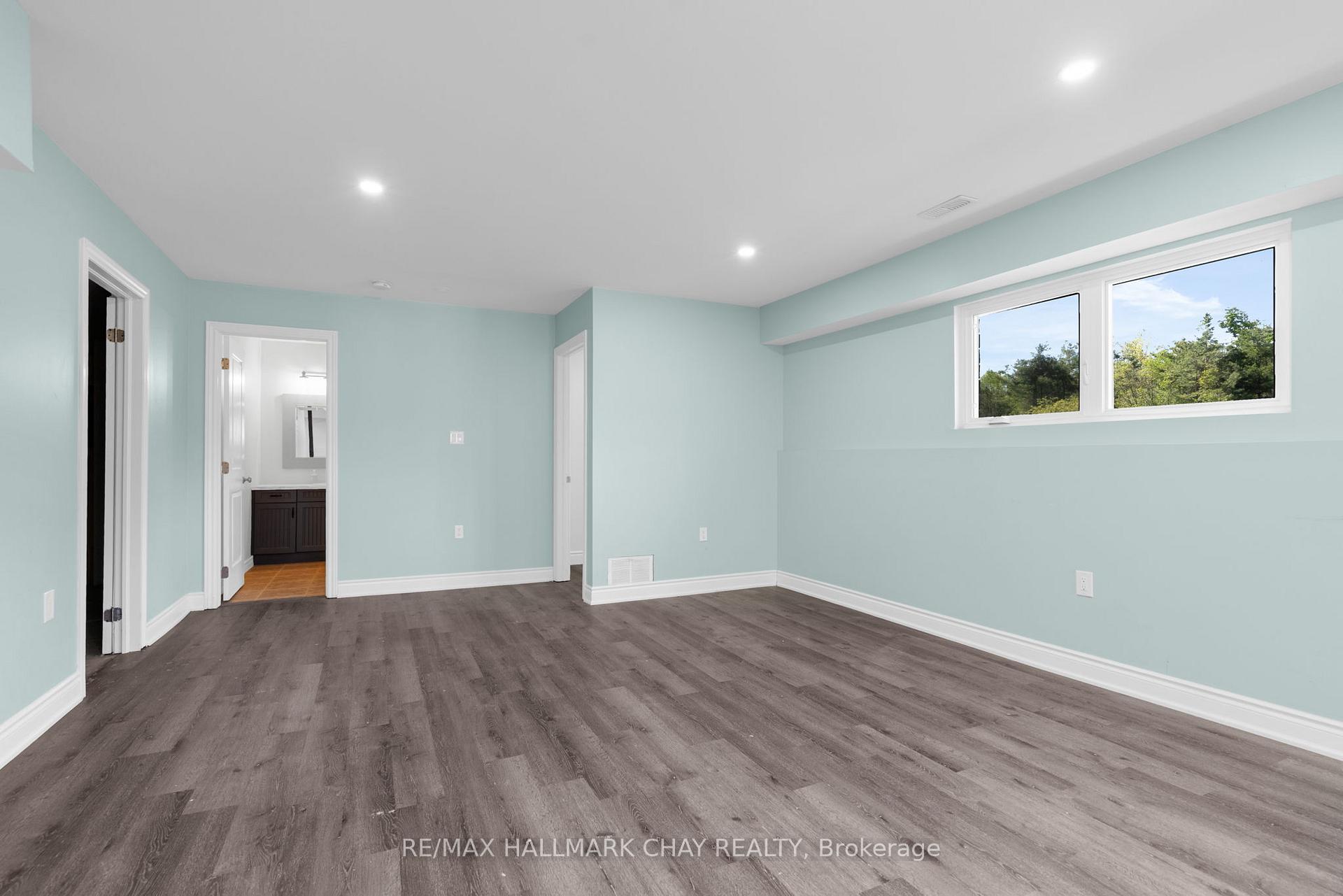 Photo 19 of 2052 Marchmont Road, Severn, Marchmont — HOMEH