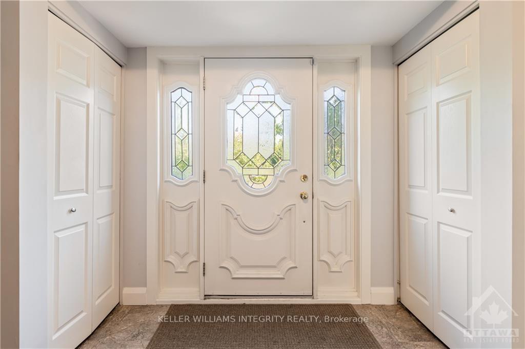 Photo 5 of 10 Riverbrook Road, Ottawa, Arlington Woods — HOMEH