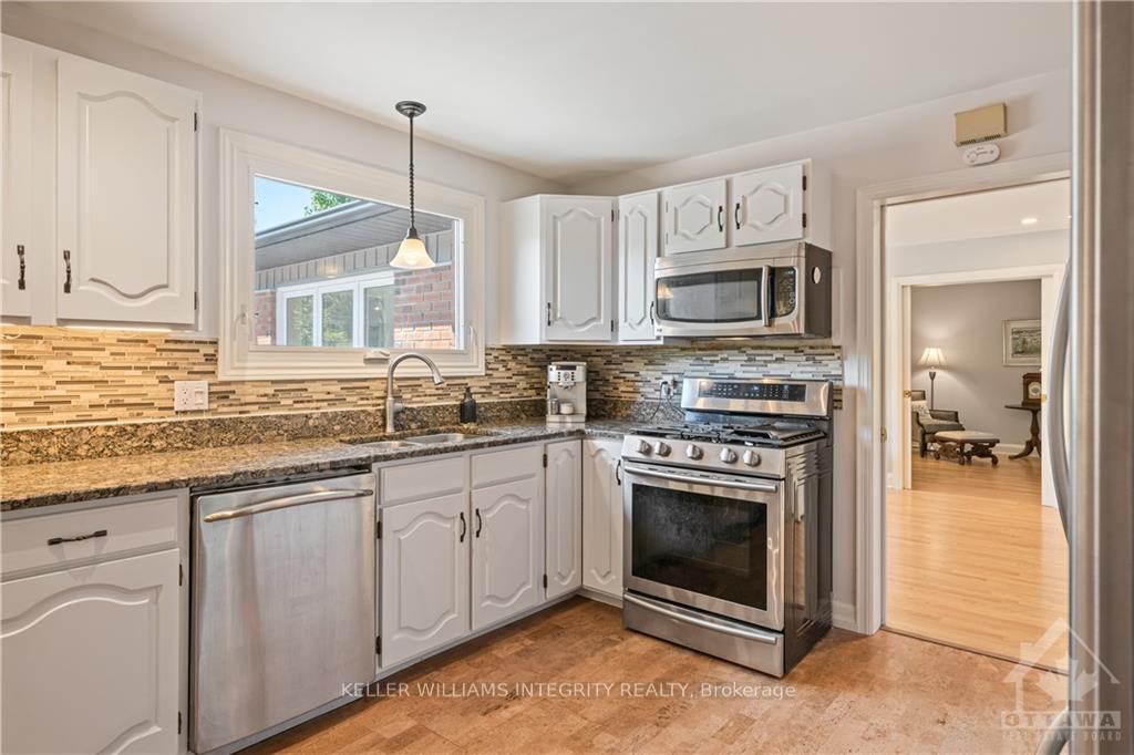 Photo 11 of 10 Riverbrook Road, Ottawa, Arlington Woods — HOMEH