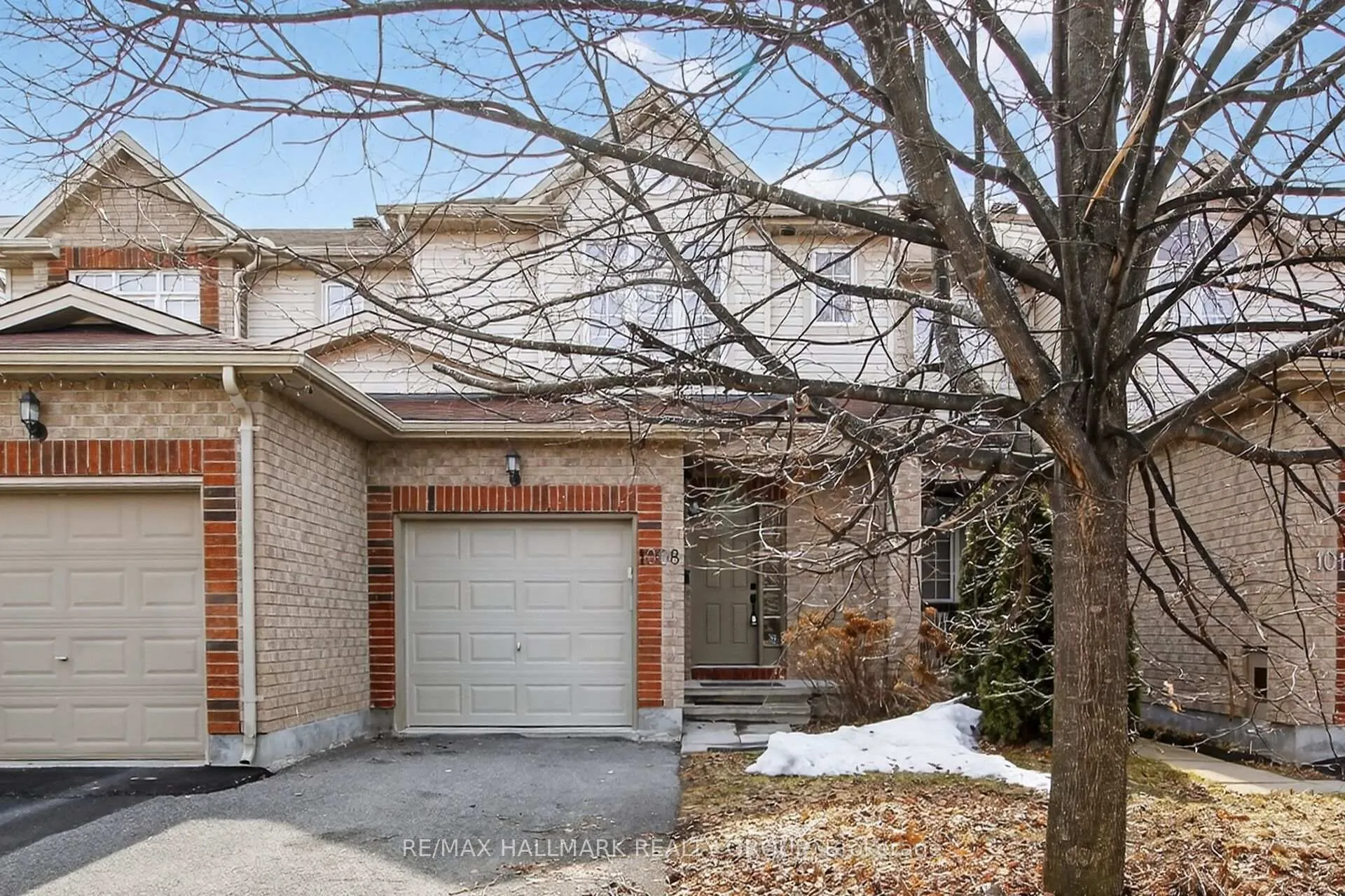 Photo 2 of 1008 Klondike Road N, Ottawa, Kanata - Morgan's Grant/South March — HOMEH