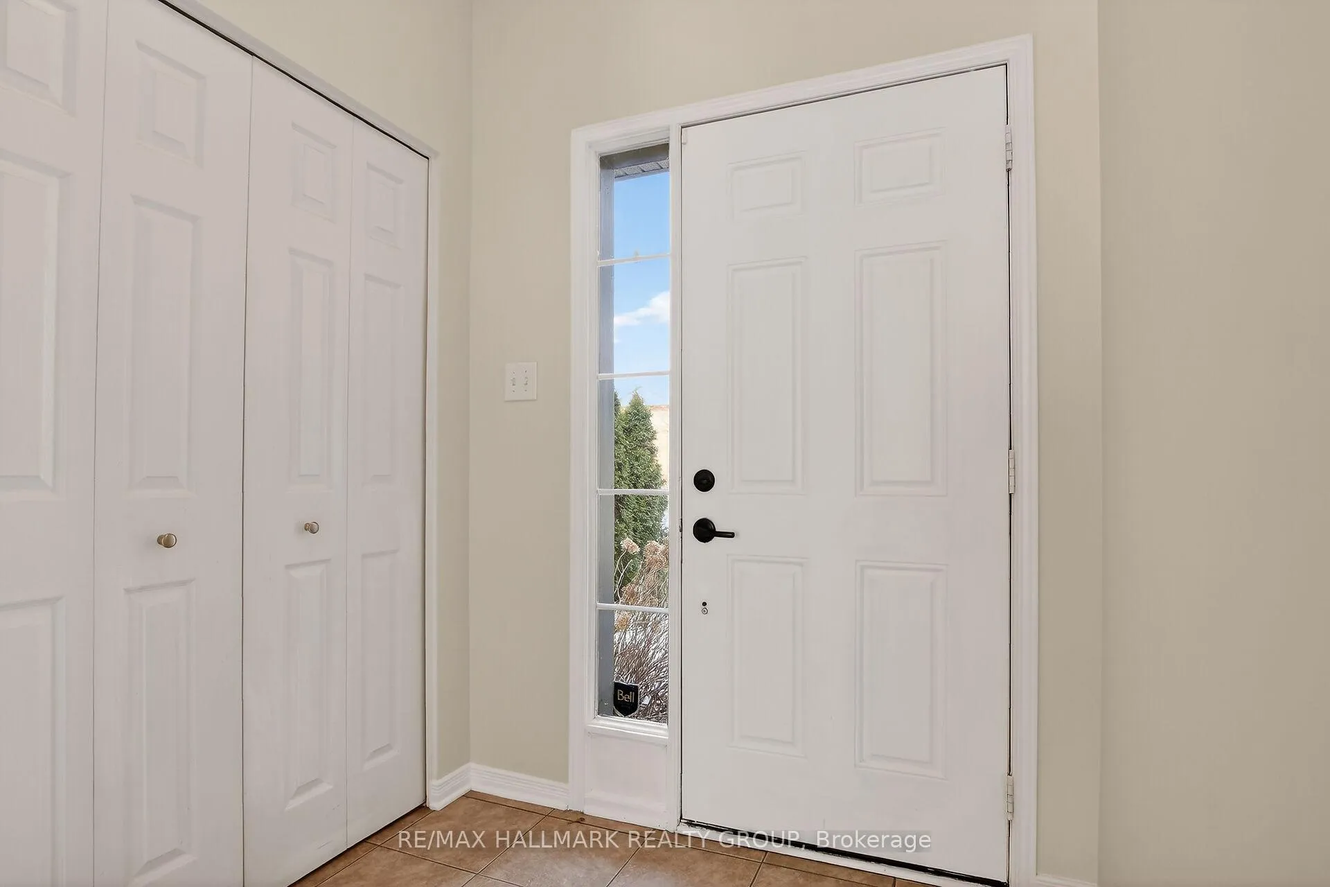 Photo 4 of 1008 Klondike Road N, Ottawa, Kanata - Morgan's Grant/South March — HOMEH