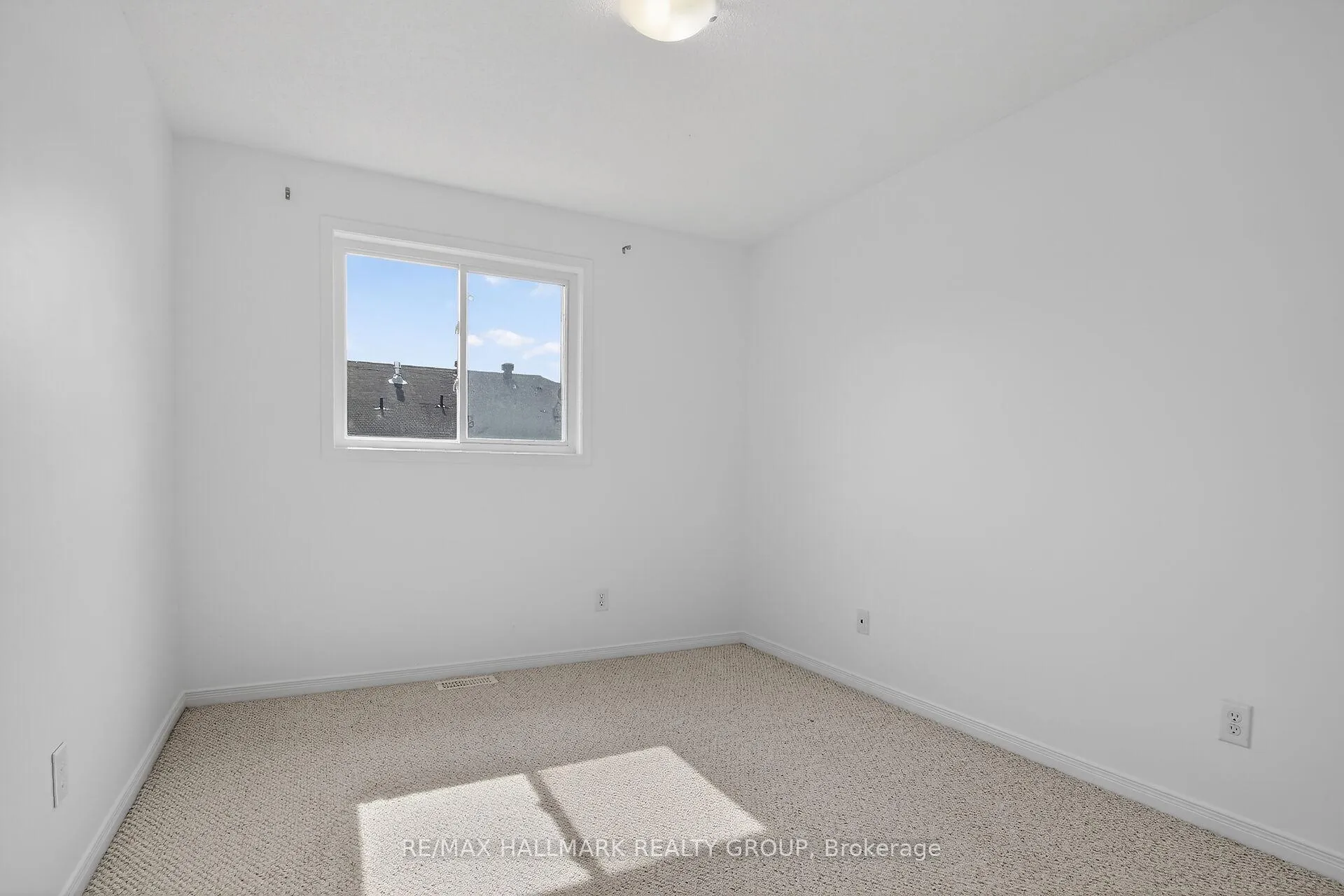 Photo 36 of 1008 Klondike Road N, Ottawa, Kanata - Morgan's Grant/South March — HOMEH