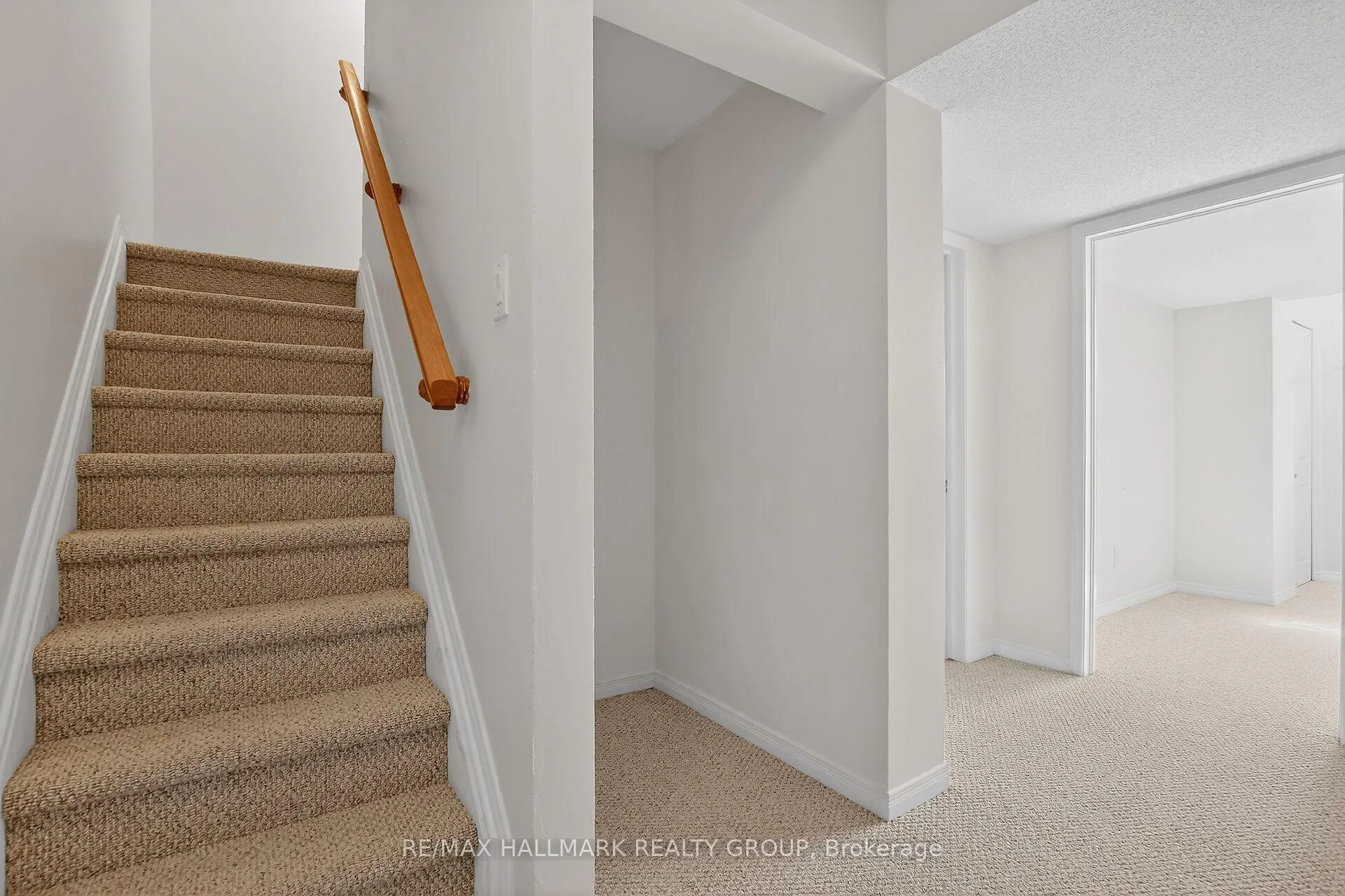 Photo 40 of 1008 Klondike Road N, Ottawa, Kanata - Morgan's Grant/South March — HOMEH
