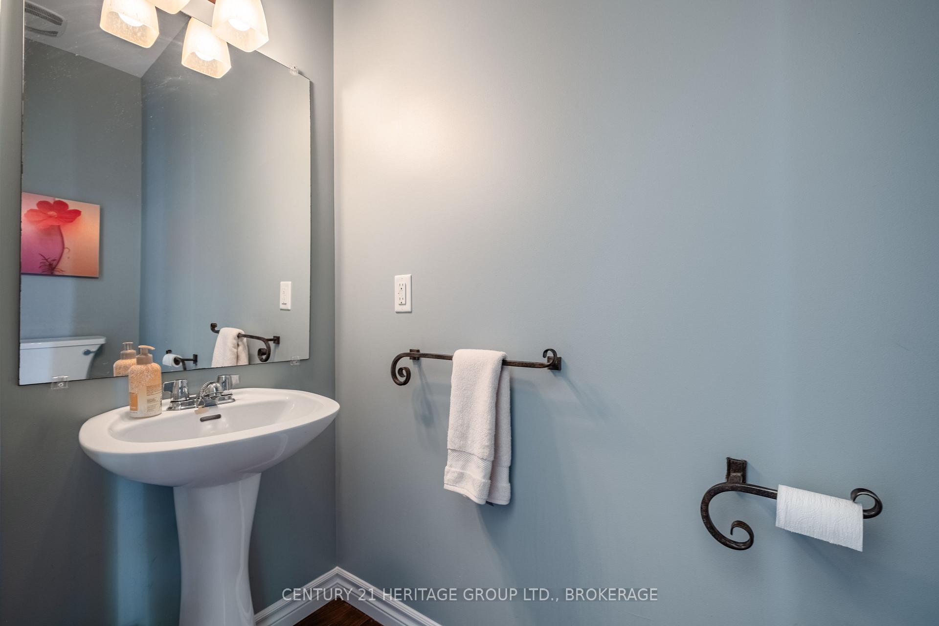 Photo 16 of 445 Wolfe Lake Road, Rideau Lakes, Rideau Lakes (North Crosby) Twp — HOMEH