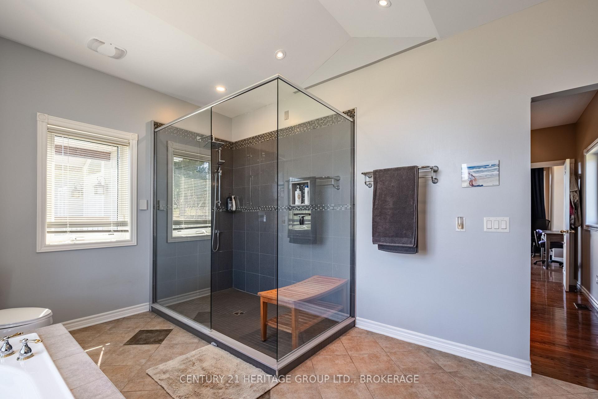 Photo 21 of 445 Wolfe Lake Road, Rideau Lakes, Rideau Lakes (North Crosby) Twp — HOMEH