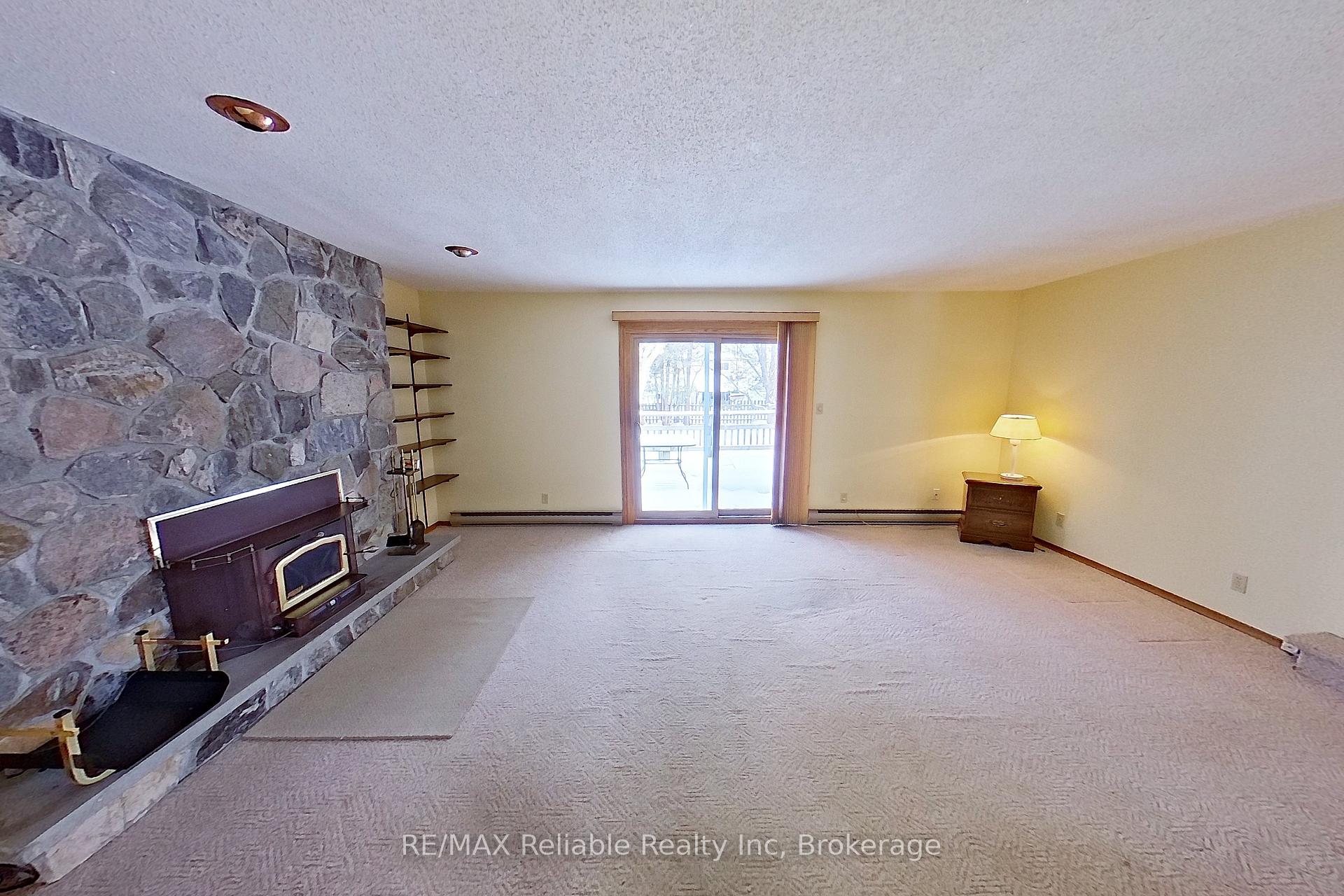 Photo 7 of 58 Huron Street W, South Huron, Exeter — HOMEH