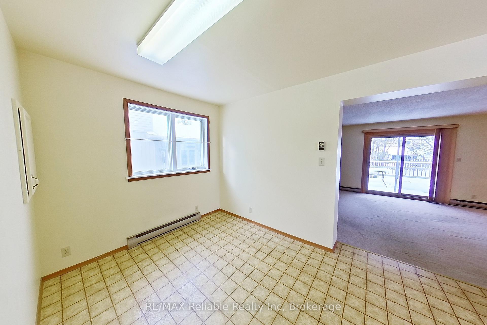 Photo 21 of 58 Huron Street W, South Huron, Exeter — HOMEH