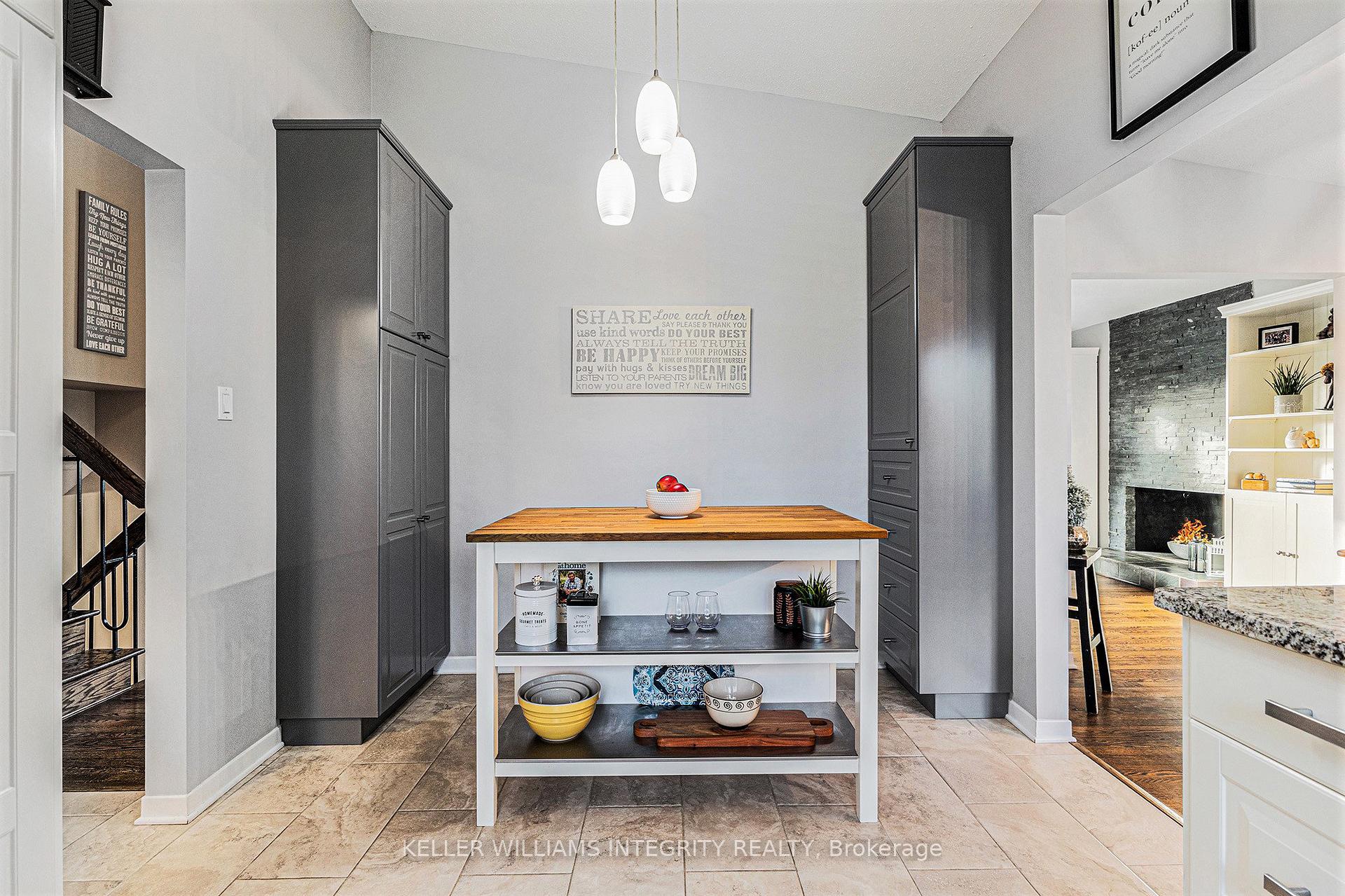 Photo 10 of 88 Ashgrove Crescent, Ottawa, Briargreen — HOMEH