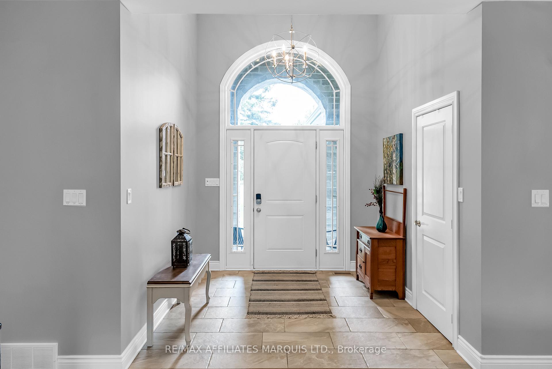 Photo 4 of 18497 Glen Road, South Glengarry, South Glengarry (Charlottenburgh) Twp — HOMEH