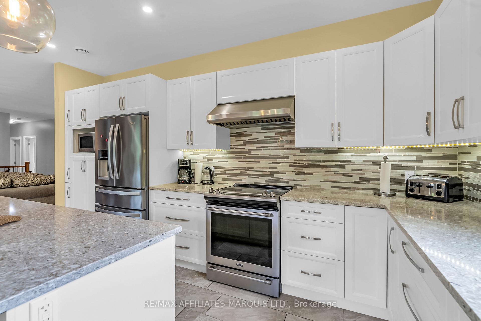 Photo 11 of 18497 Glen Road, South Glengarry, South Glengarry (Charlottenburgh) Twp — HOMEH