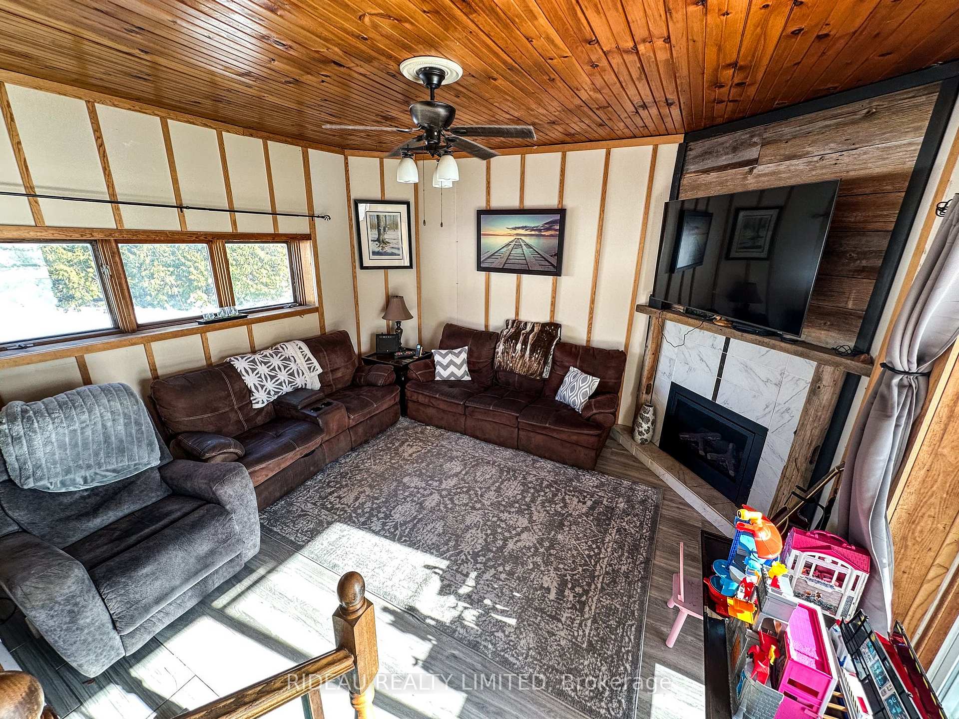 Photo 5 of 293 Summers Road, Rideau Lakes, Rideau Lakes (South Crosby) Twp — HOMEH