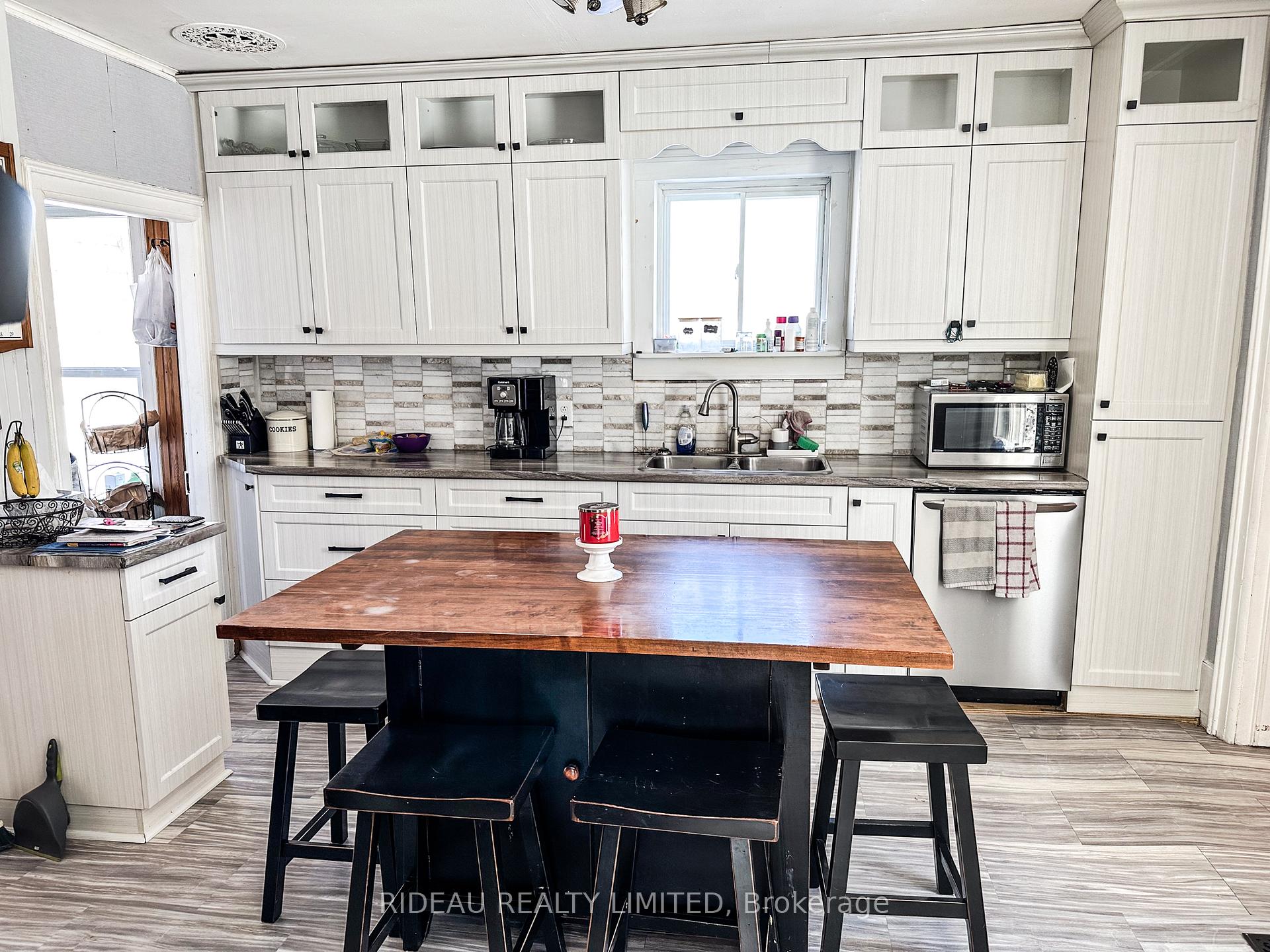 Photo 10 of 293 Summers Road, Rideau Lakes, Rideau Lakes (South Crosby) Twp — HOMEH