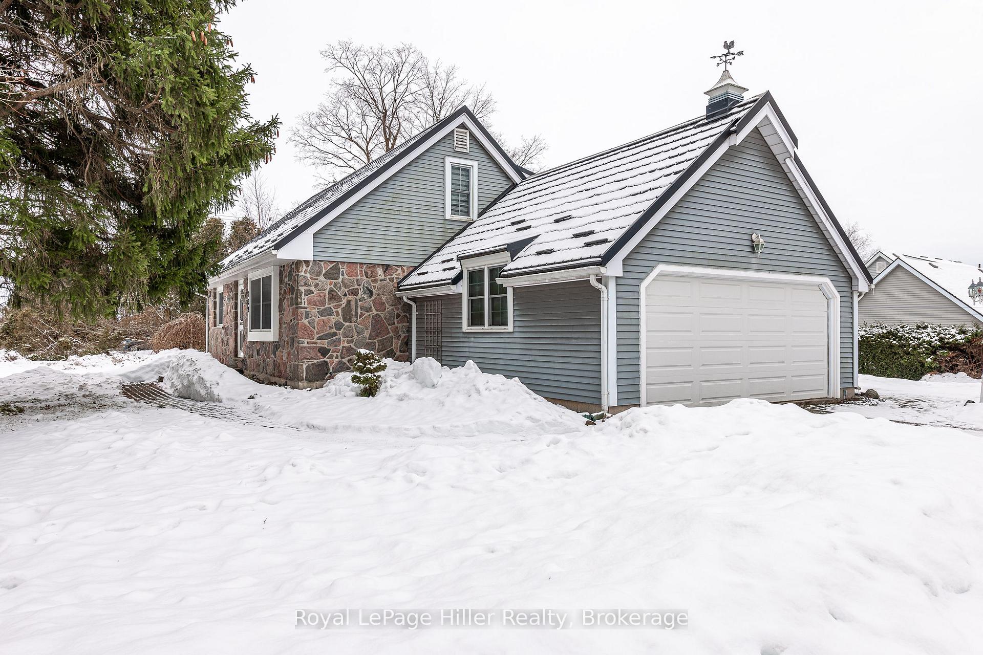 Photo 2 of 139 McConnell Street, South Huron, Exeter — HOMEH