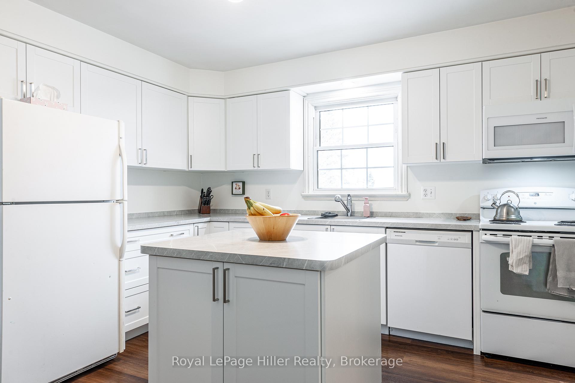 Photo 10 of 139 McConnell Street, South Huron, Exeter — HOMEH