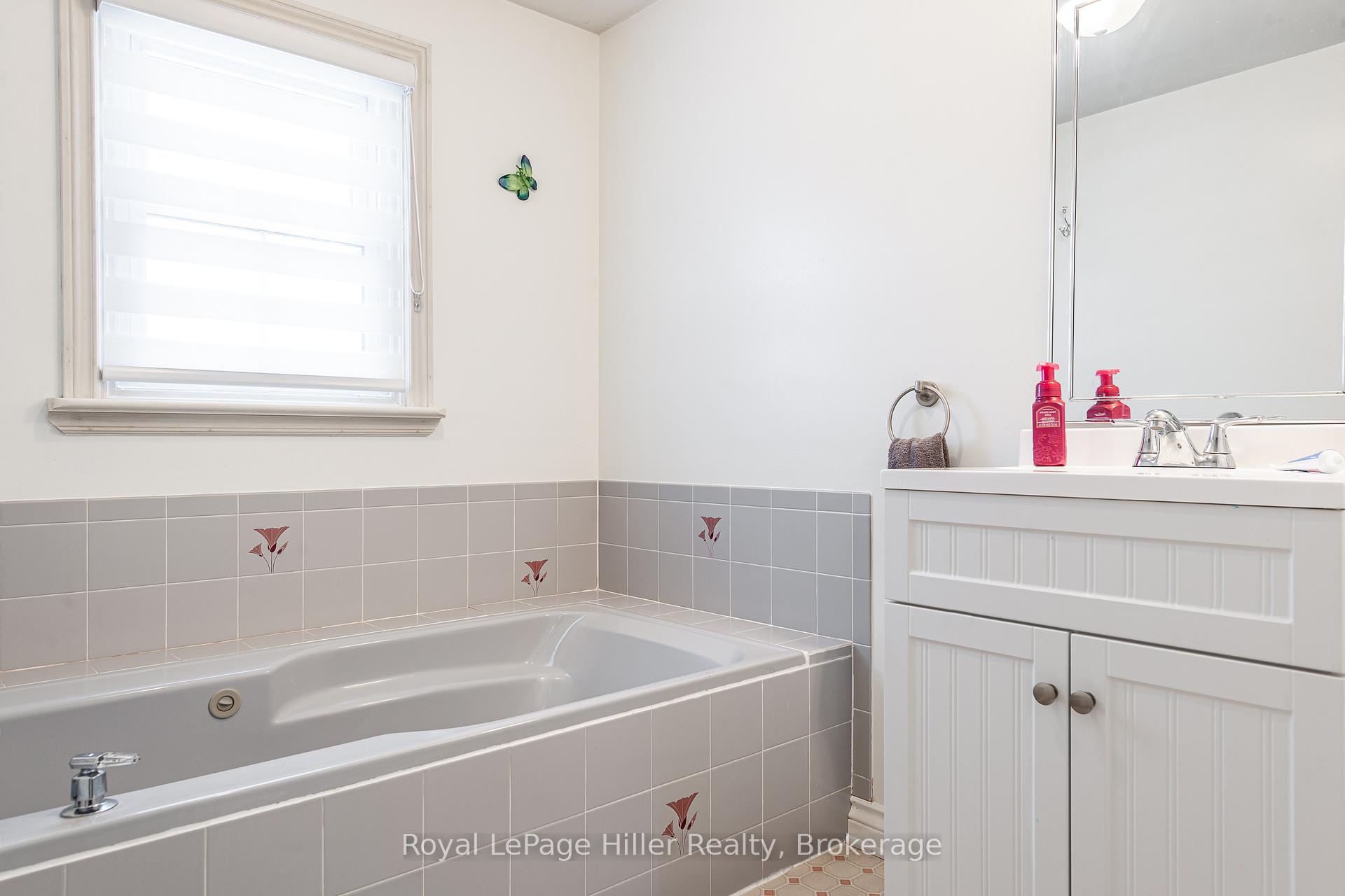 Photo 32 of 139 McConnell Street, South Huron, Exeter — HOMEH