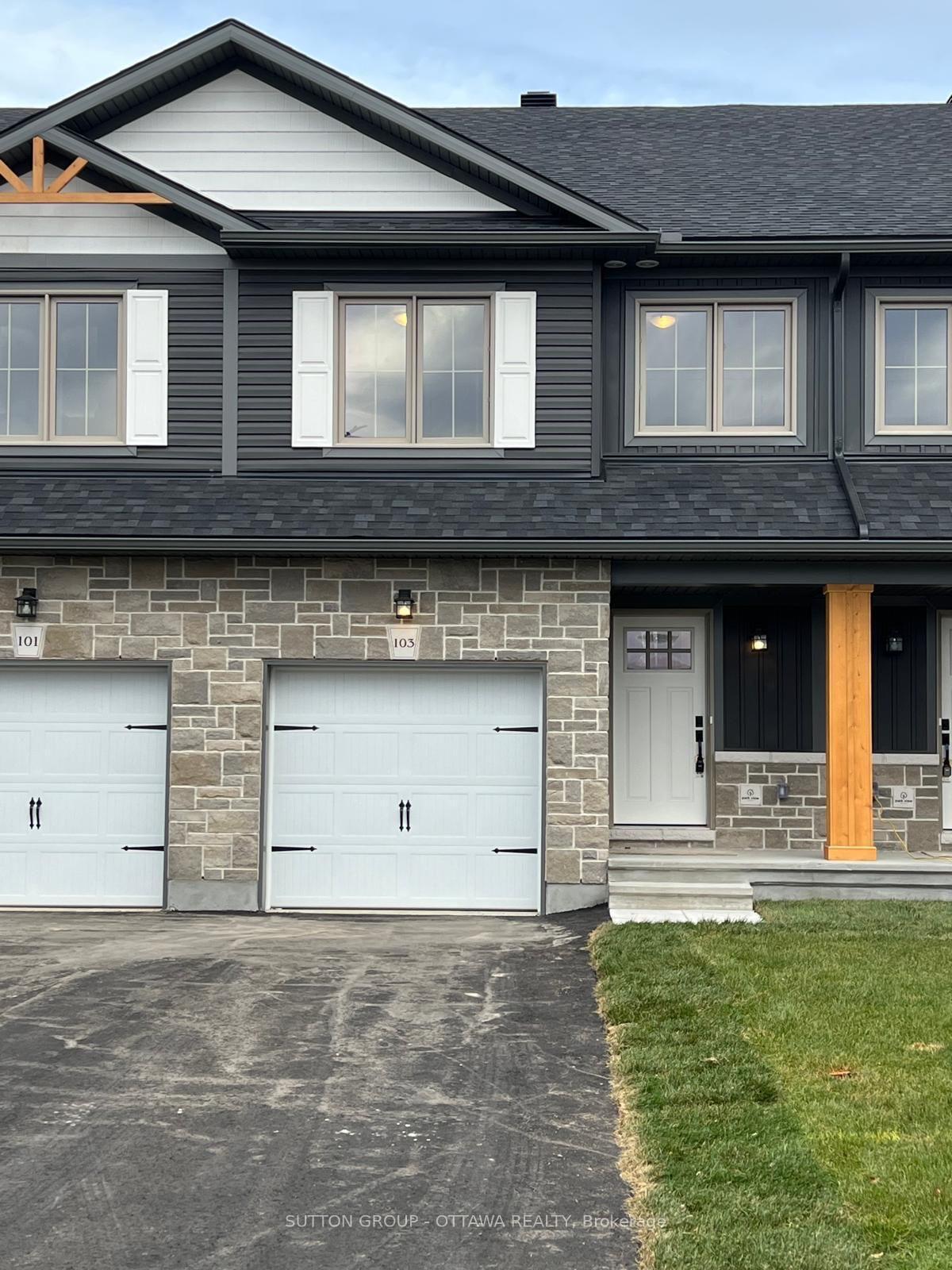 Photo 1 of 103 Staples Boulevard, Smiths Falls — HOMEH