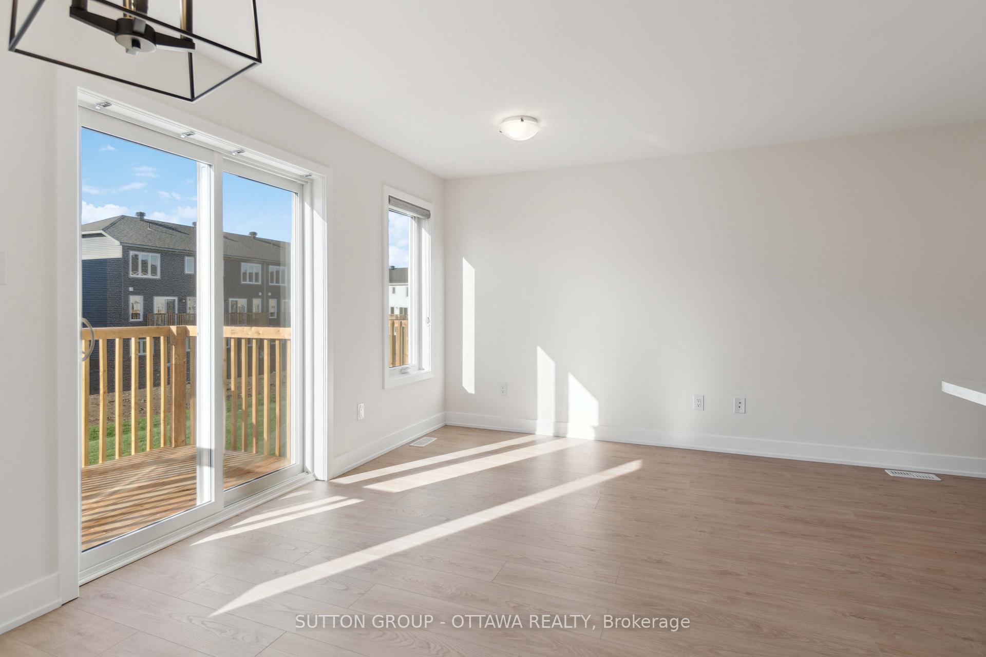 Photo 12 of 103 Staples Boulevard, Smiths Falls — HOMEH