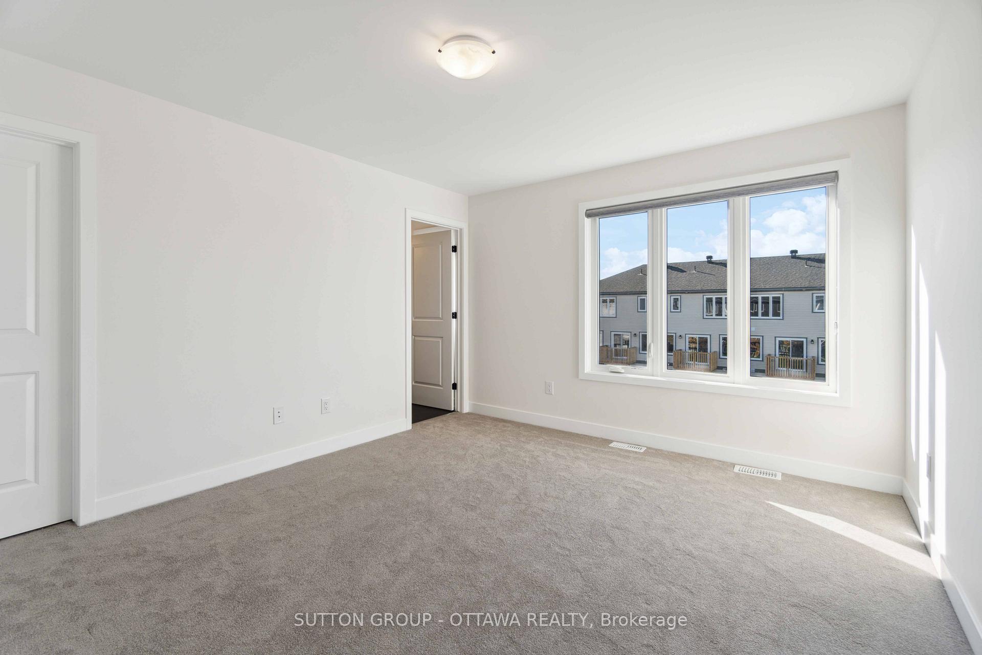 Photo 23 of 103 Staples Boulevard, Smiths Falls — HOMEH