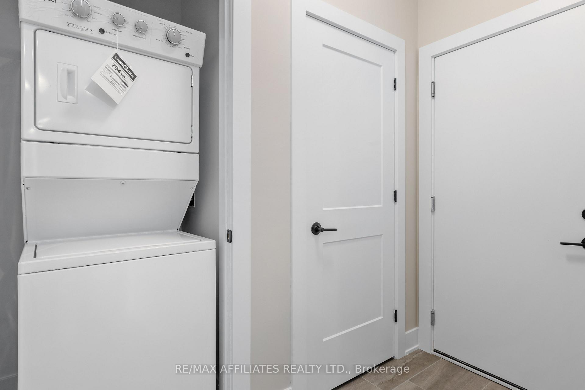 Photo 15 of 65 Ferrara Drive, Smiths Falls — HOMEH