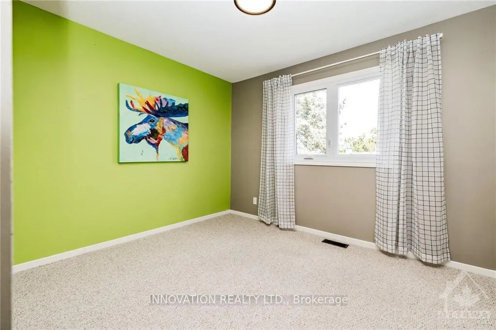 Photo 12 of 10 Lindhurst Crescent, Ottawa, Briargreen — HOMEH