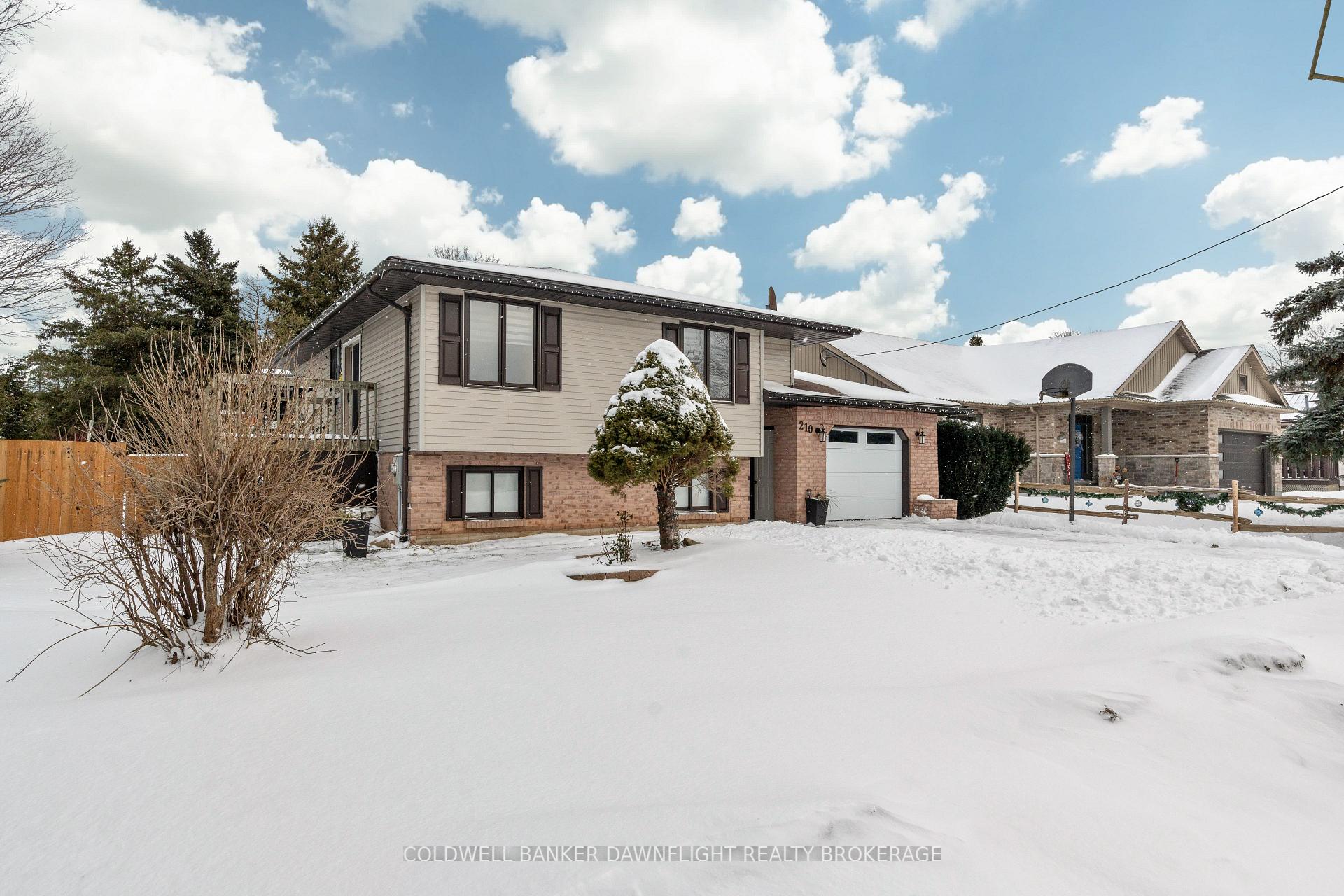 Photo 2 of 210 Prince Arthur Street, South Huron, Stephen — HOMEH