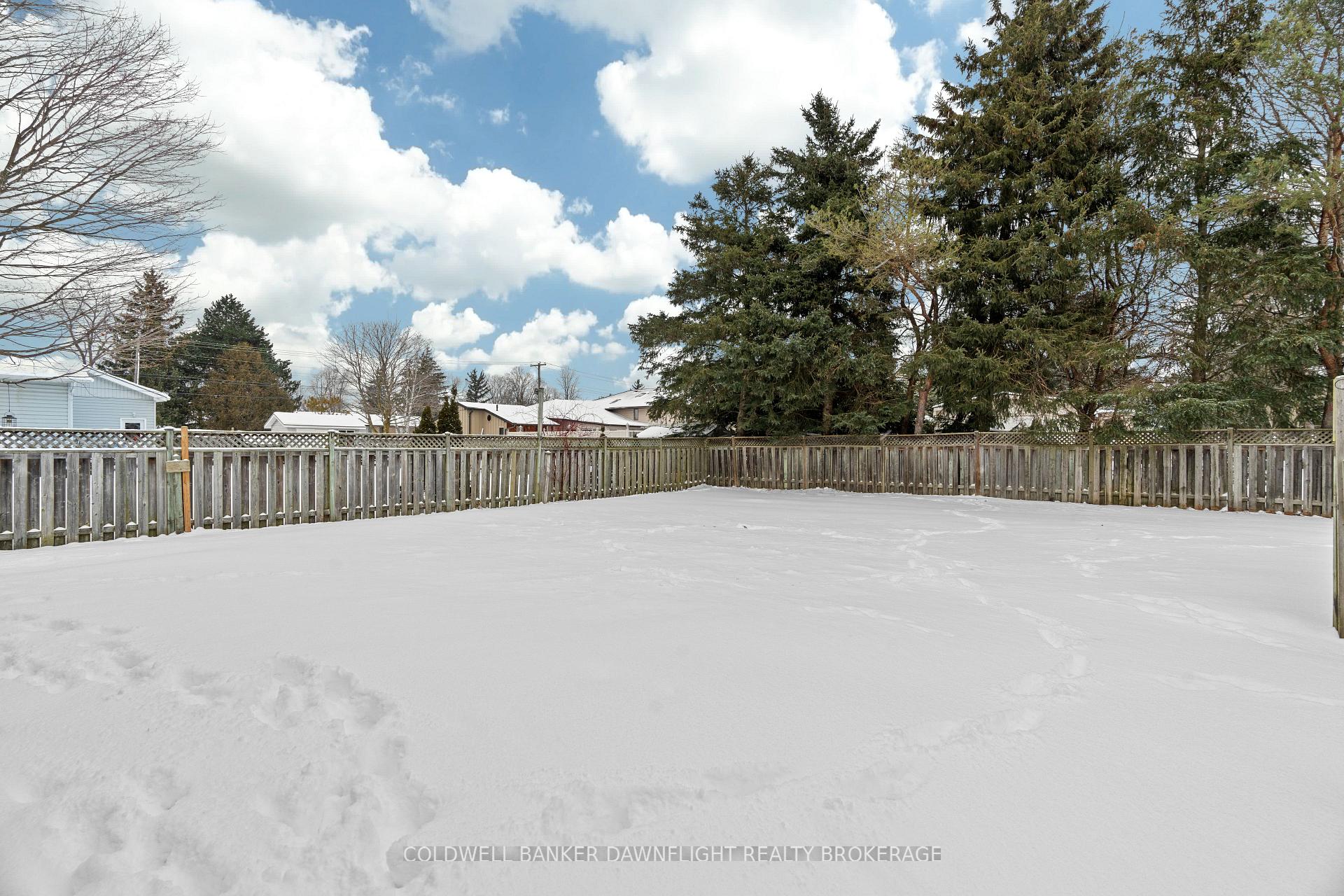 Photo 37 of 210 Prince Arthur Street, South Huron, Stephen — HOMEH