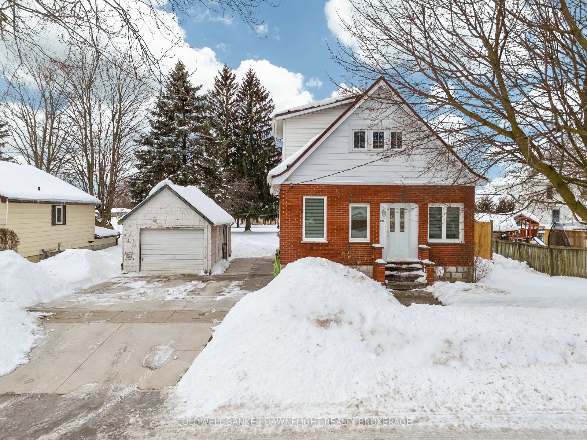 Photo 2 of 285 Carling Street, South Huron, Exeter — HOMEH