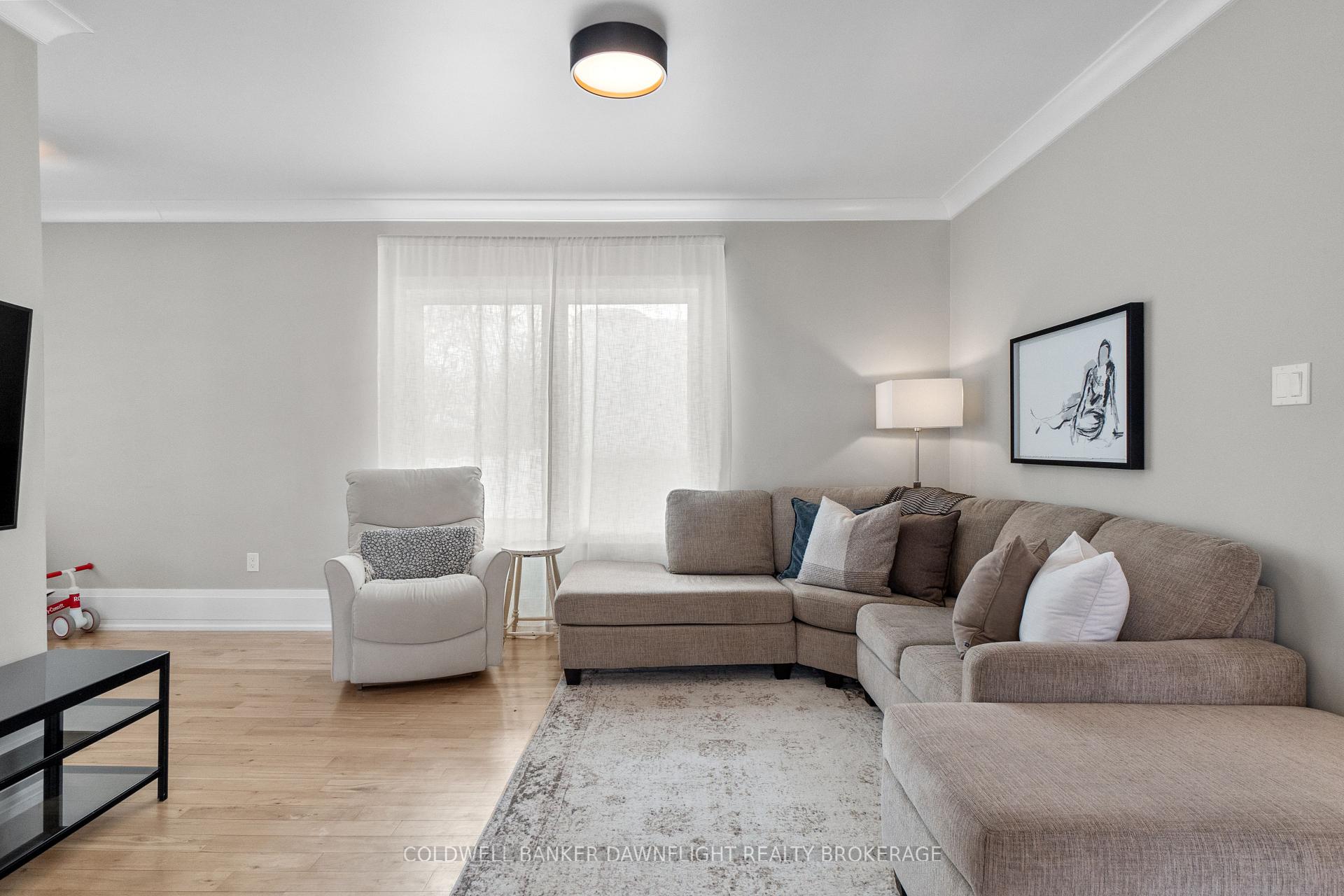 Photo 9 of 285 Carling Street, South Huron, Exeter — HOMEH