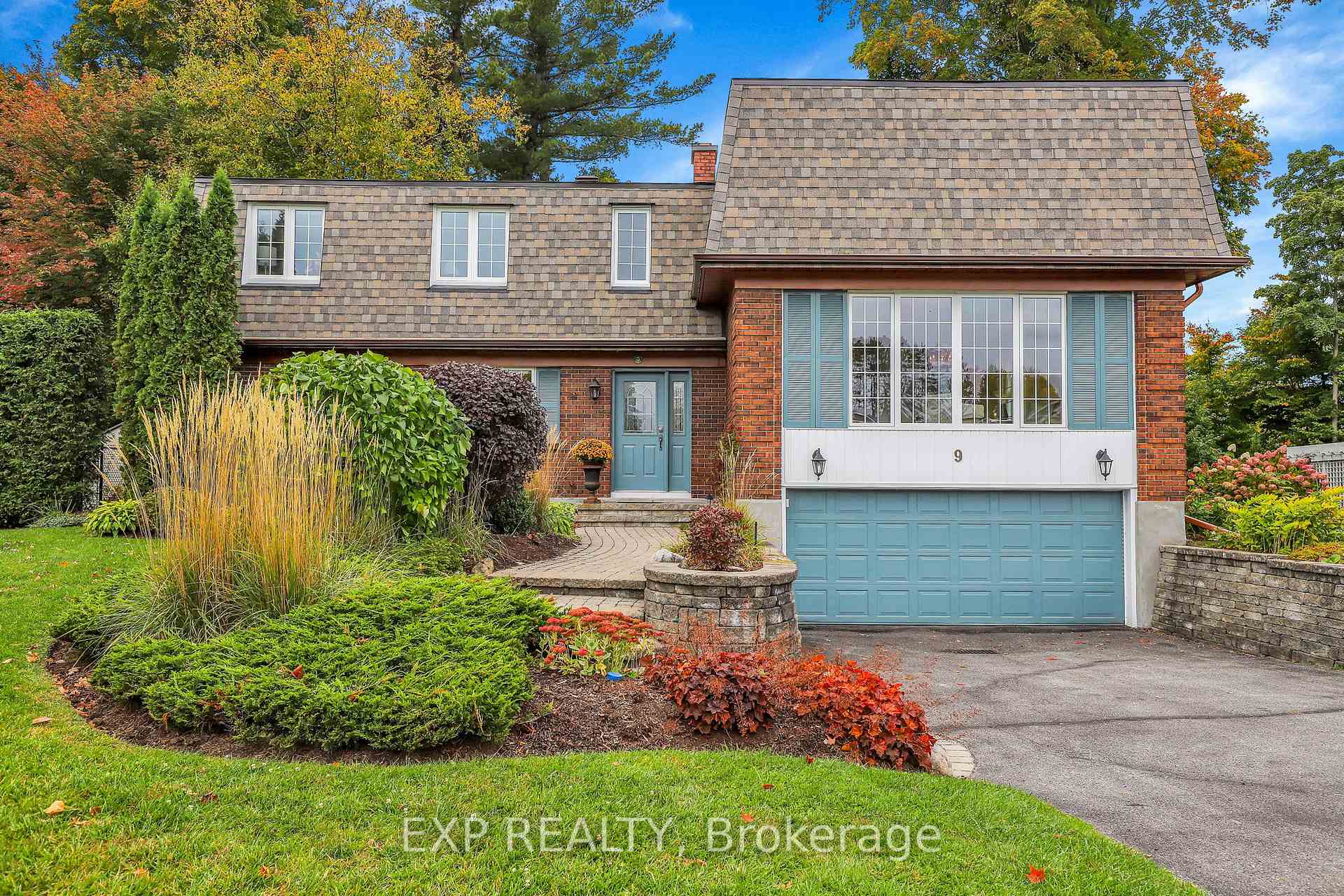 Photo 1 of 9 Camwood Crescent, Ottawa, Arlington Woods — HOMEH