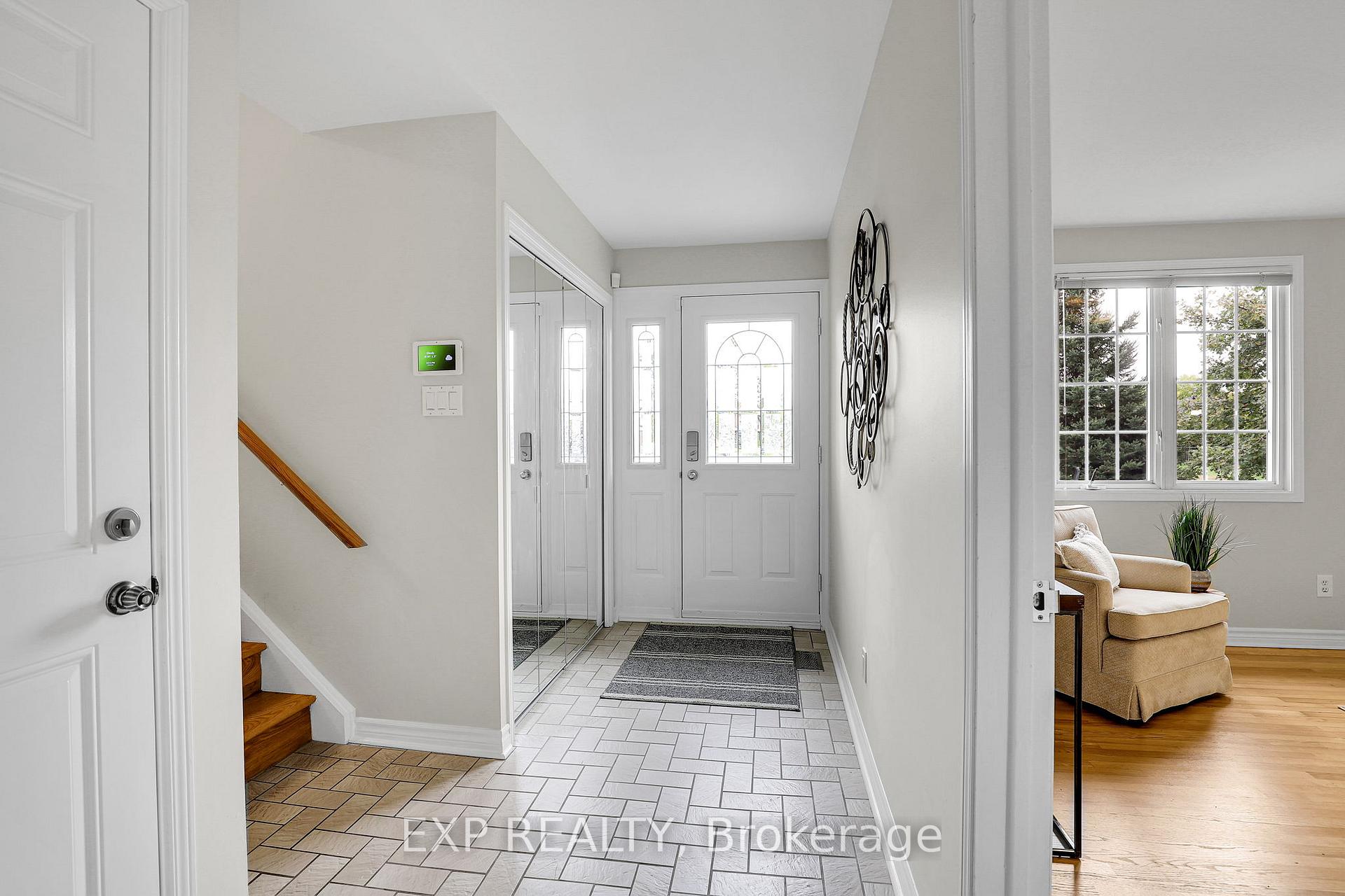 Photo 5 of 9 Camwood Crescent, Ottawa, Arlington Woods — HOMEH