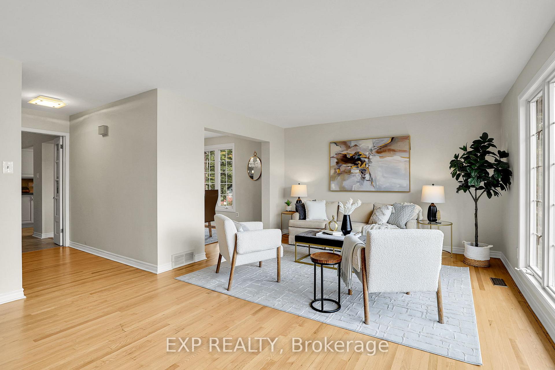 Photo 6 of 9 Camwood Crescent, Ottawa, Arlington Woods — HOMEH