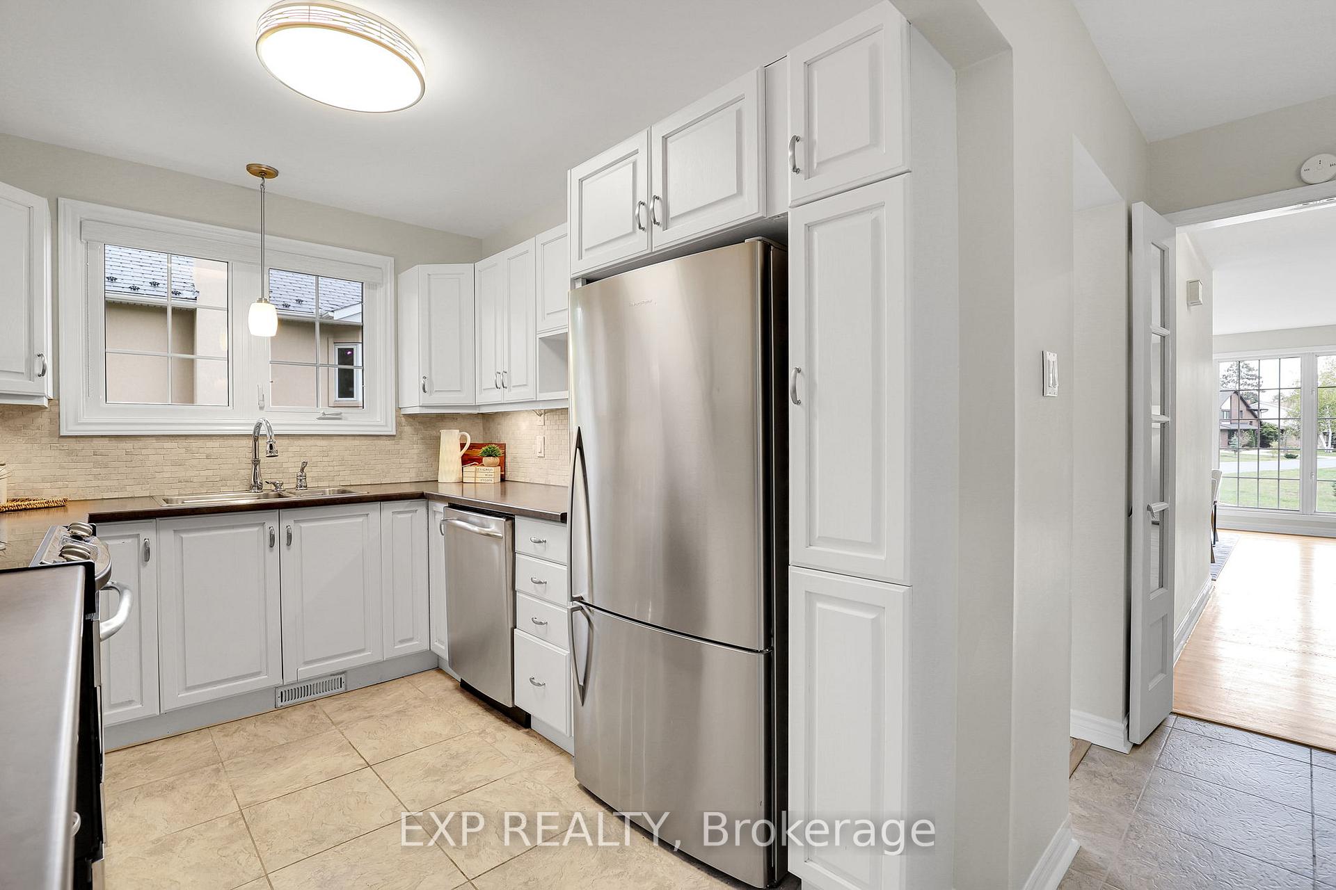 Photo 12 of 9 Camwood Crescent, Ottawa, Arlington Woods — HOMEH