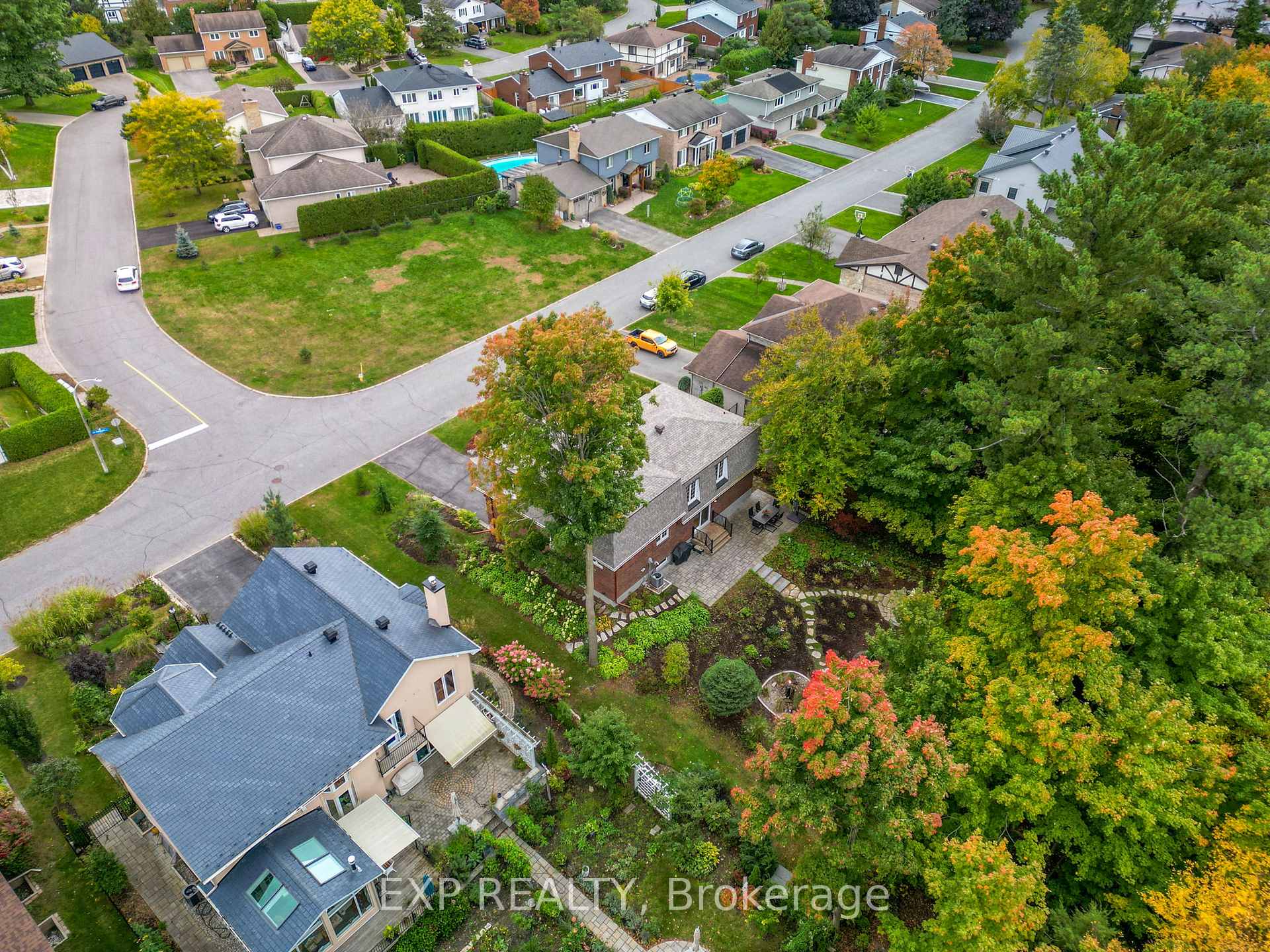 Photo 31 of 9 Camwood Crescent, Ottawa, Arlington Woods — HOMEH