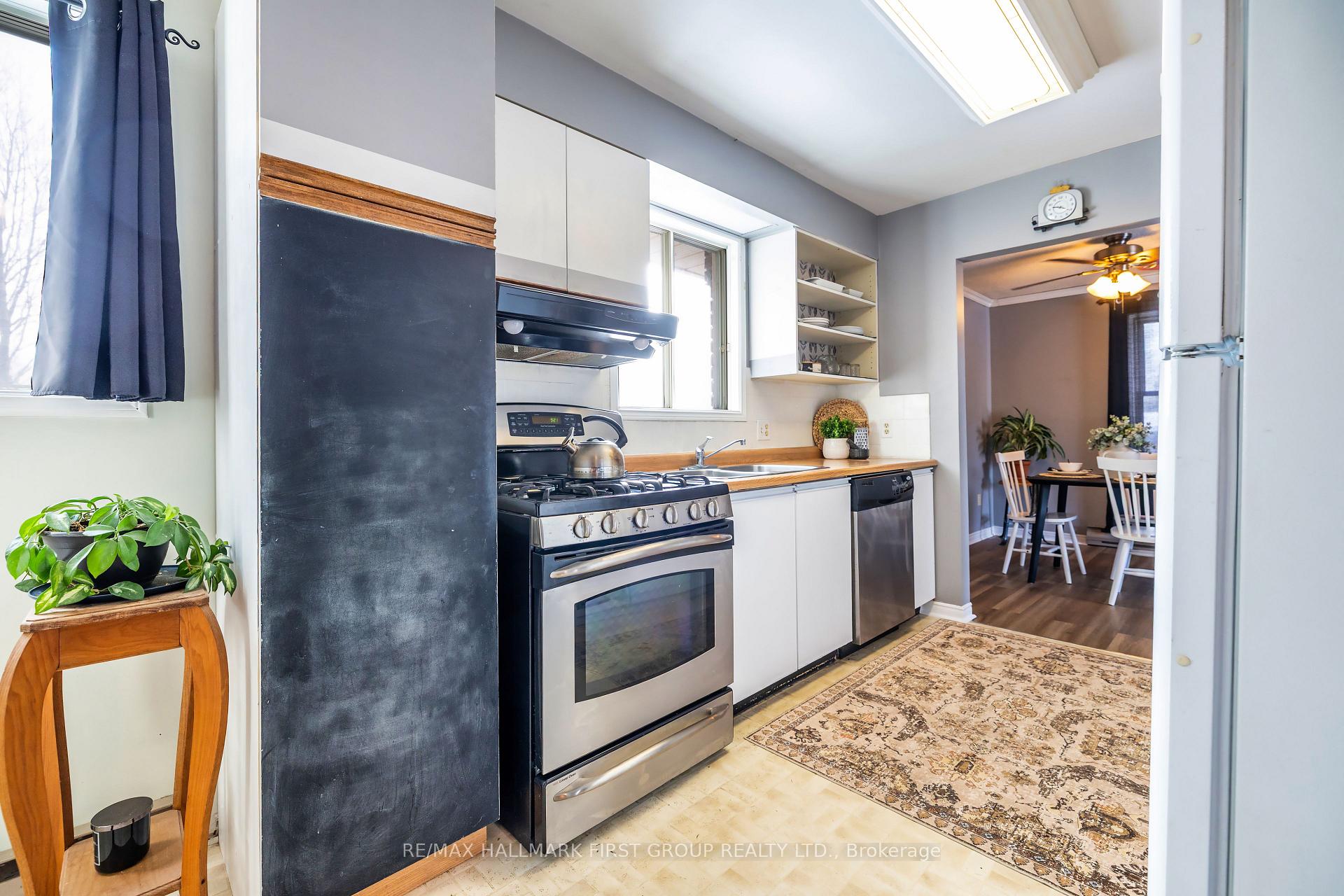 Photo 9 of 11 Riverview Drive, Scugog, Port Perry — HOMEH