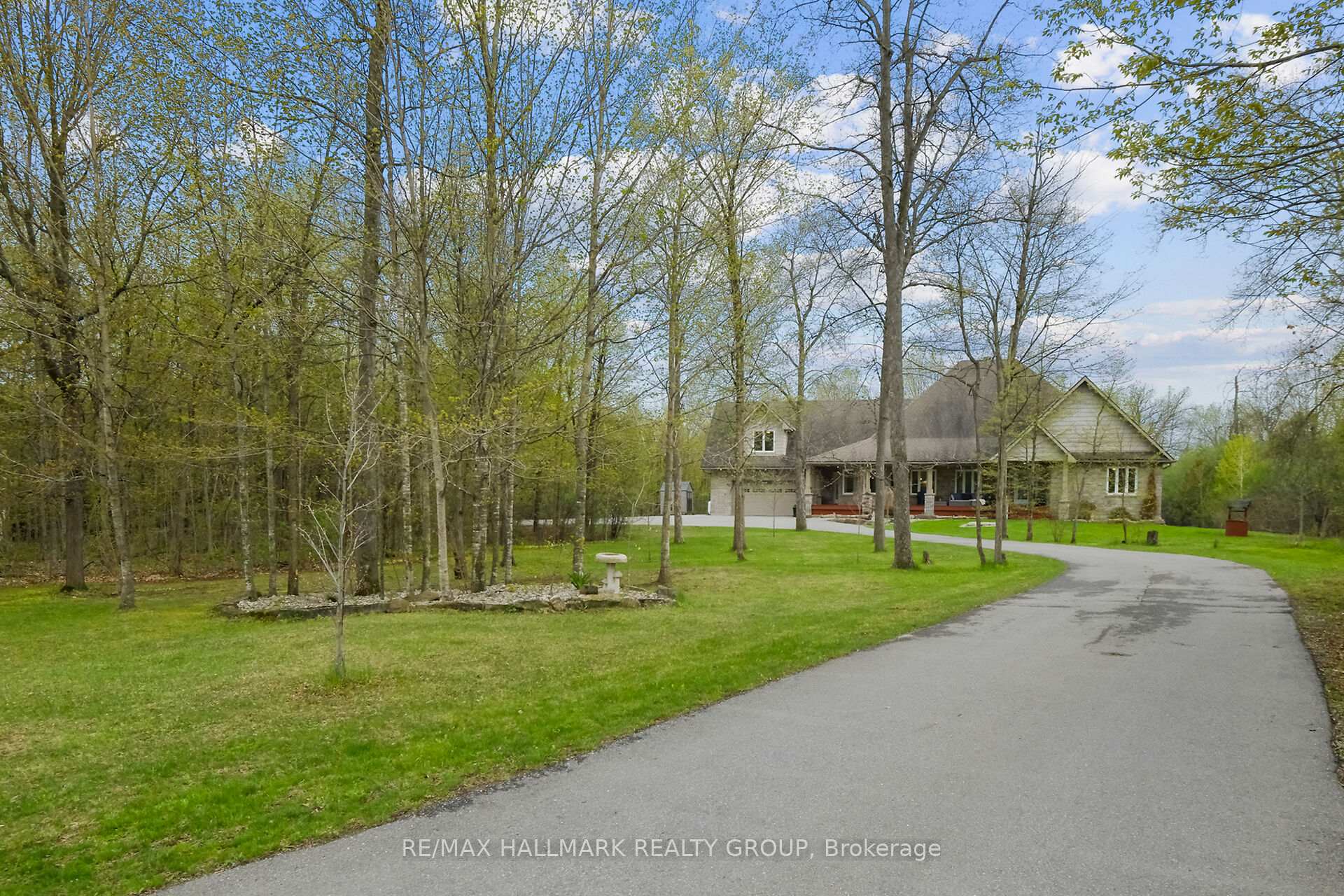 Front of 19B Basswood Crescent