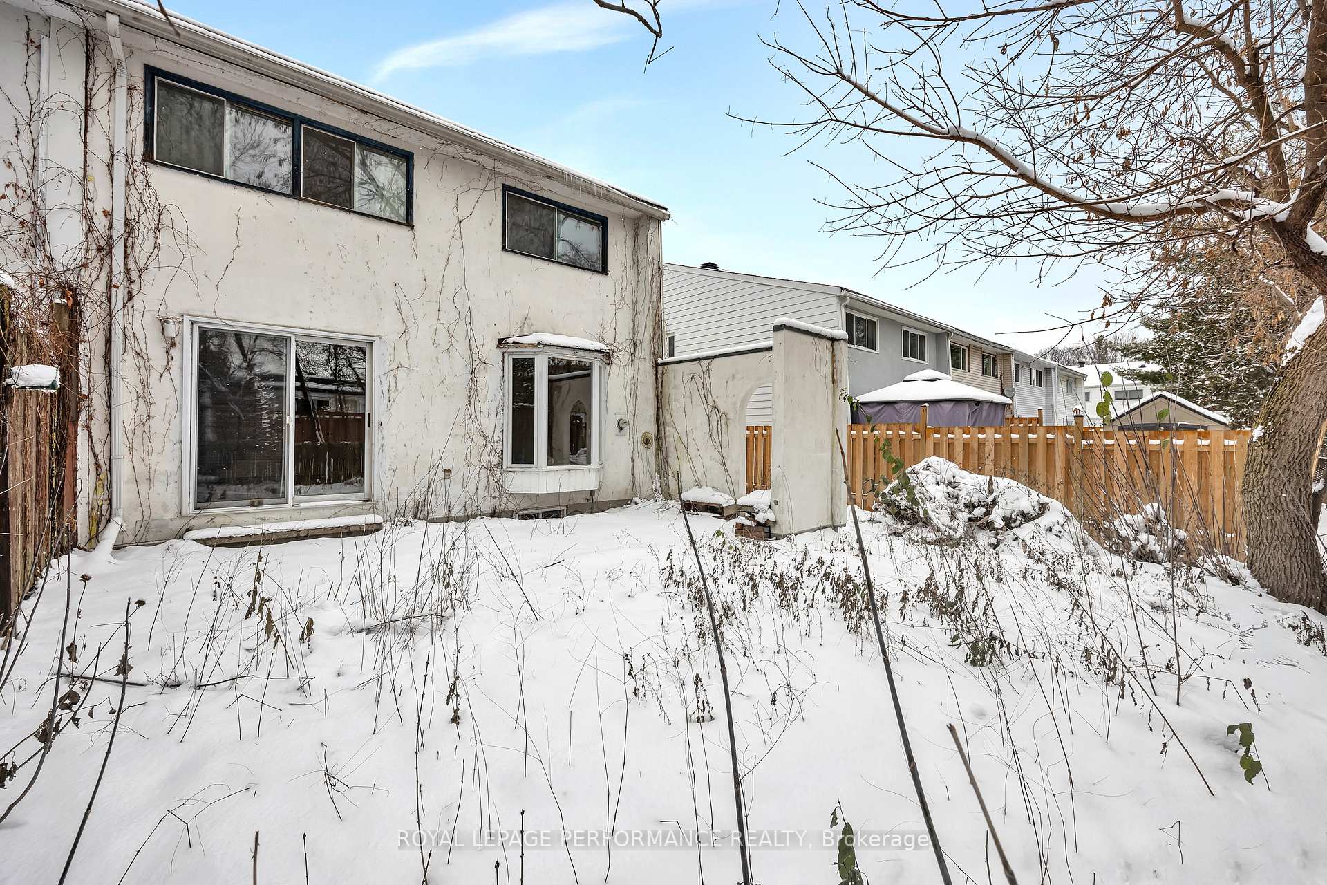 Photo 5 of 85 Grady Crescent, Ottawa, Sheahan Estates/Trend Village — HOMEH