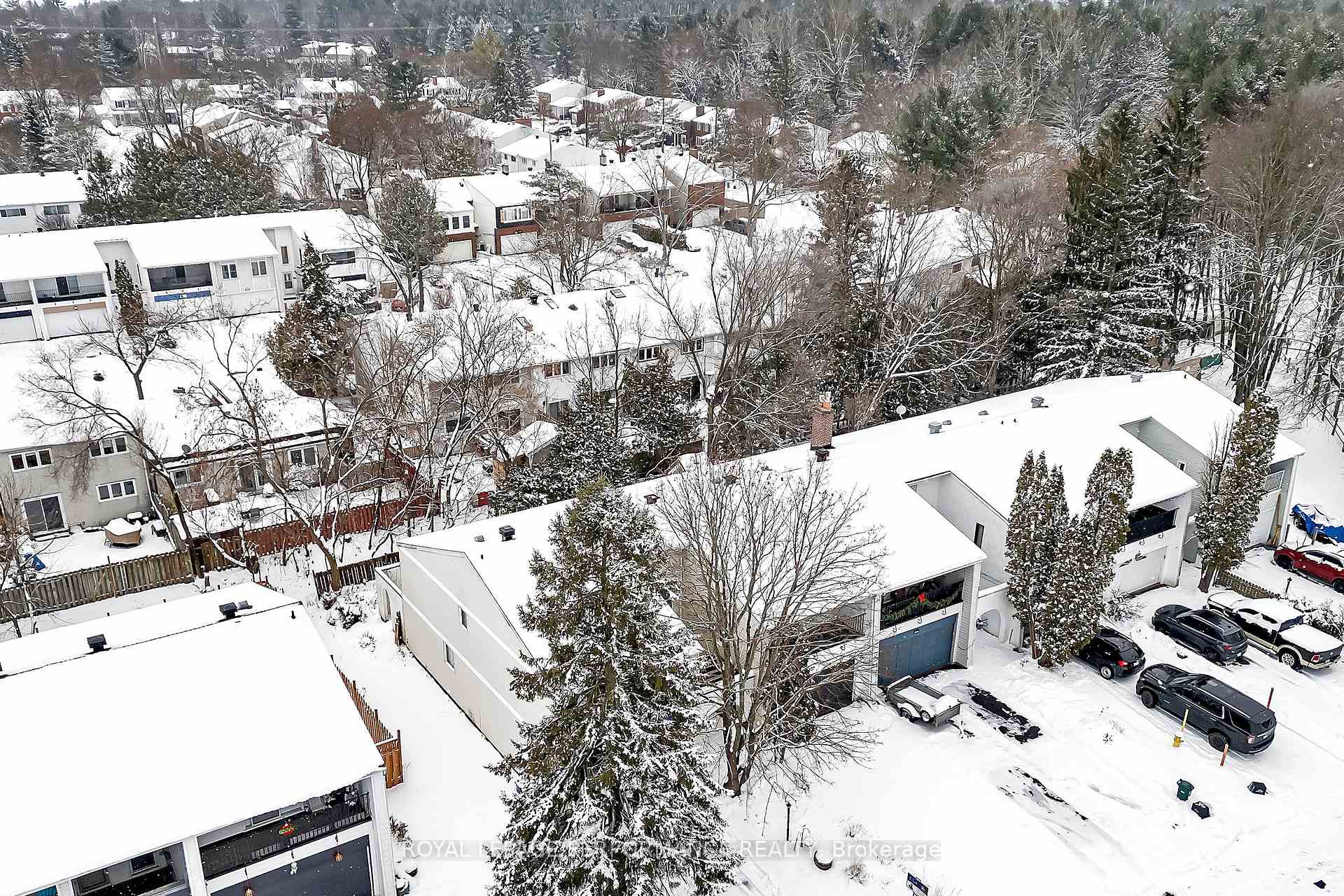 Photo 11 of 85 Grady Crescent, Ottawa, Sheahan Estates/Trend Village — HOMEH