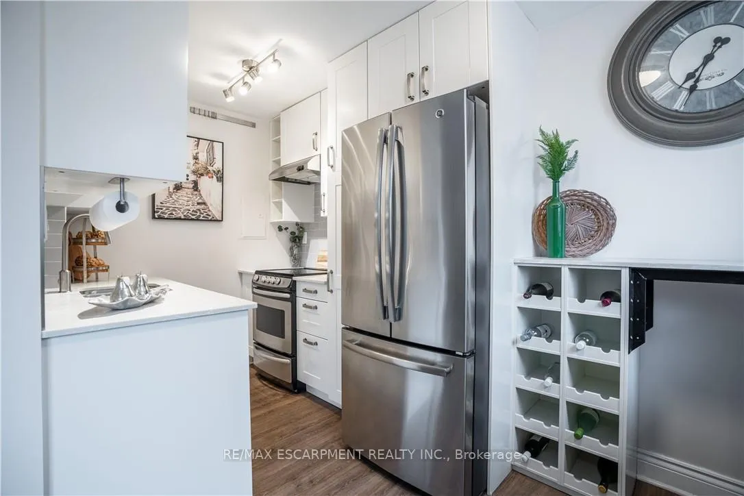 Photo 11 of Unit 204, 141 Catharine Street, Hamilton, Corktown — HOMEH