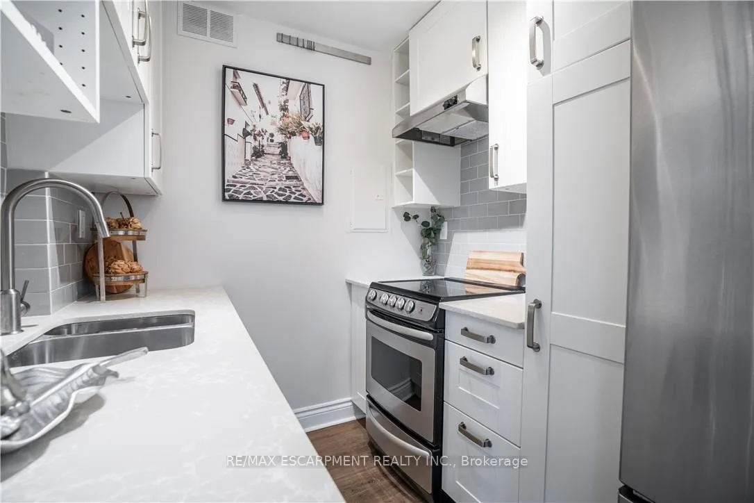 Photo 12 of Unit 204, 141 Catharine Street, Hamilton, Corktown — HOMEH