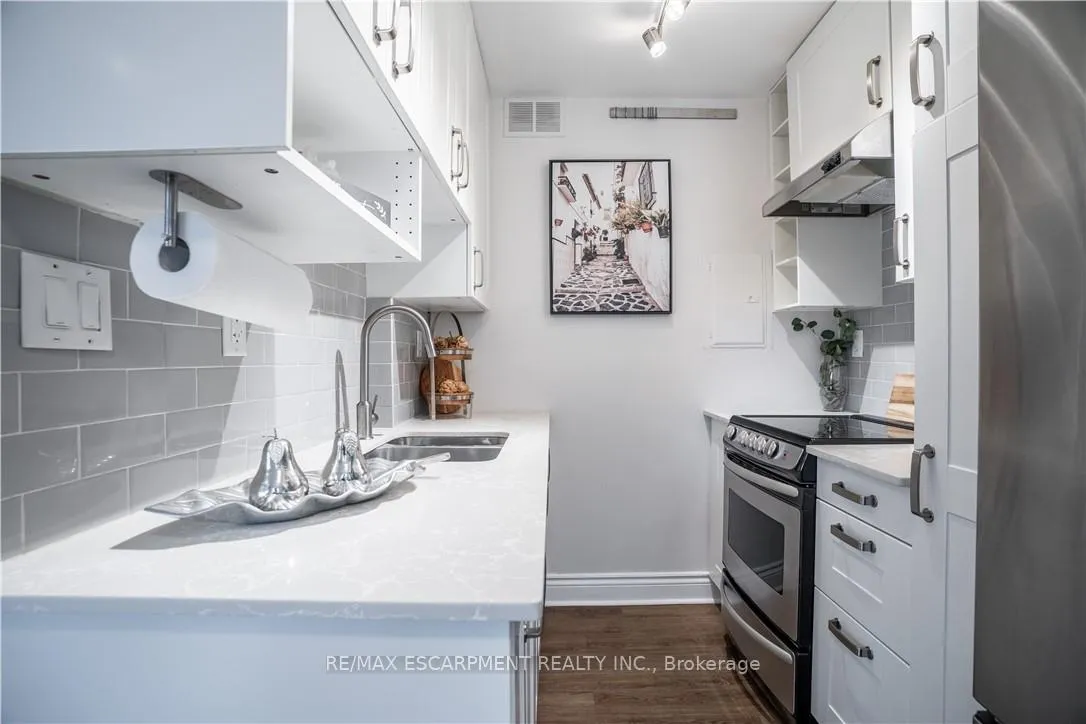 Photo 13 of Unit 204, 141 Catharine Street, Hamilton, Corktown — HOMEH