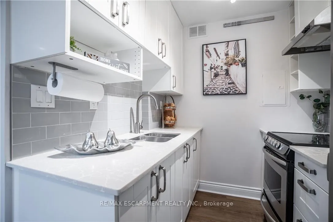 Photo 14 of Unit 204, 141 Catharine Street, Hamilton, Corktown — HOMEH
