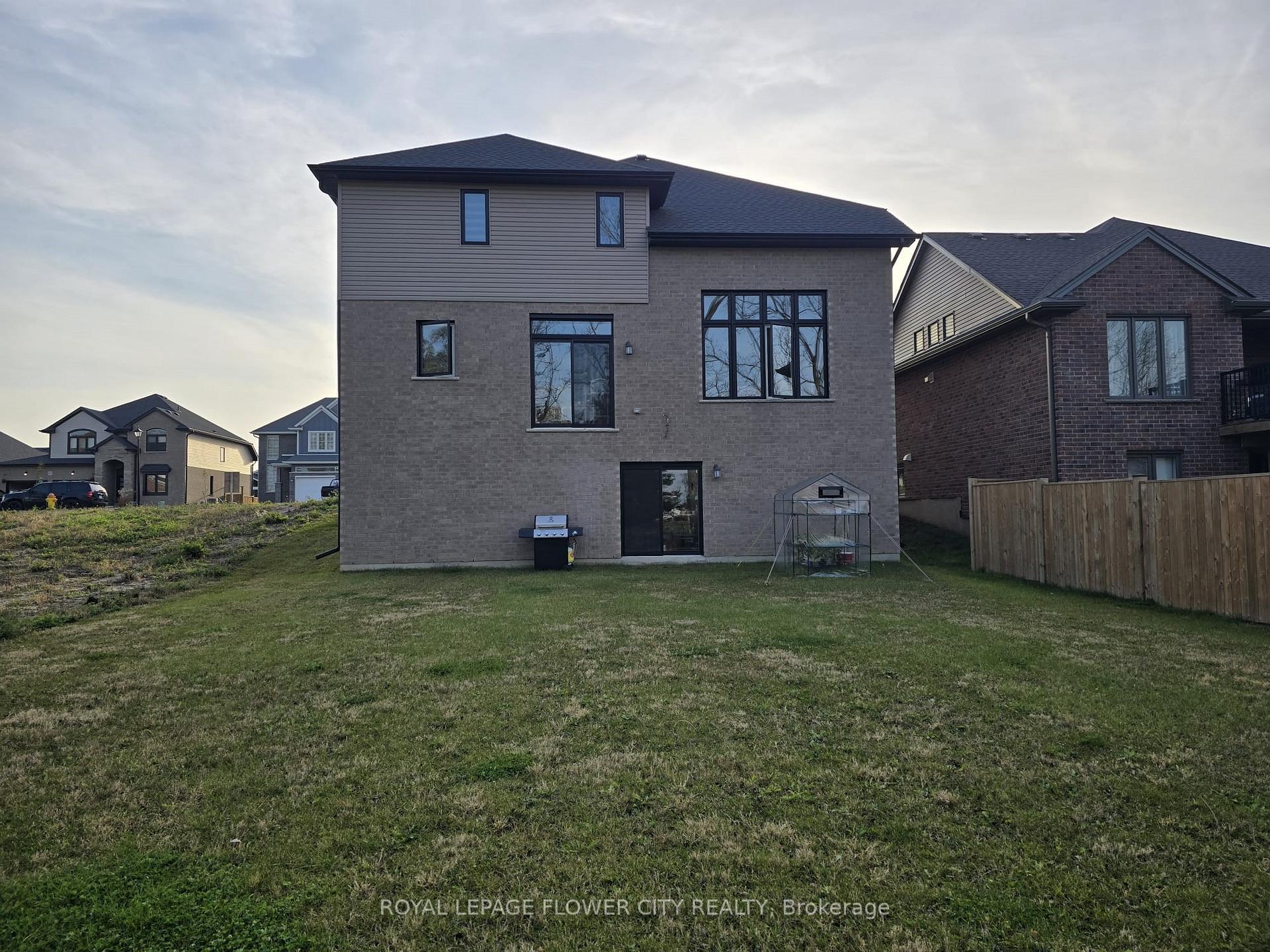 Photo 15 of 62 Royal Crescent, Southwold, Rural Southwold — HOMEH