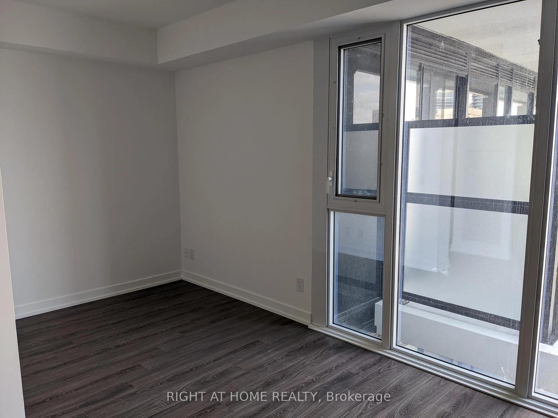 Photo 4 of Unit 1520, 20 Edward Street, Toronto, Bay Street Corridor — HOMEH
