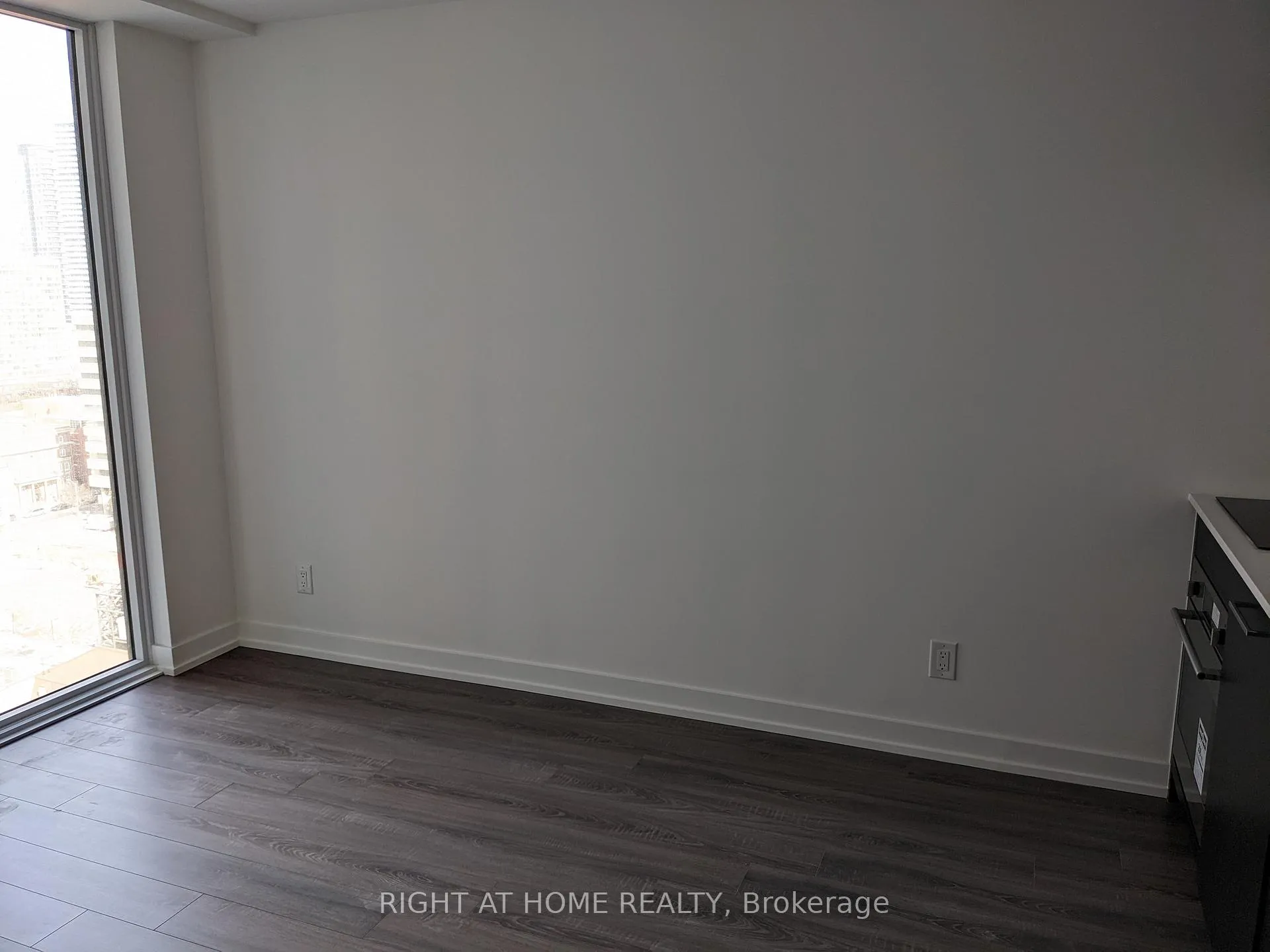 Photo 5 of Unit 1520, 20 Edward Street, Toronto, Bay Street Corridor — HOMEH