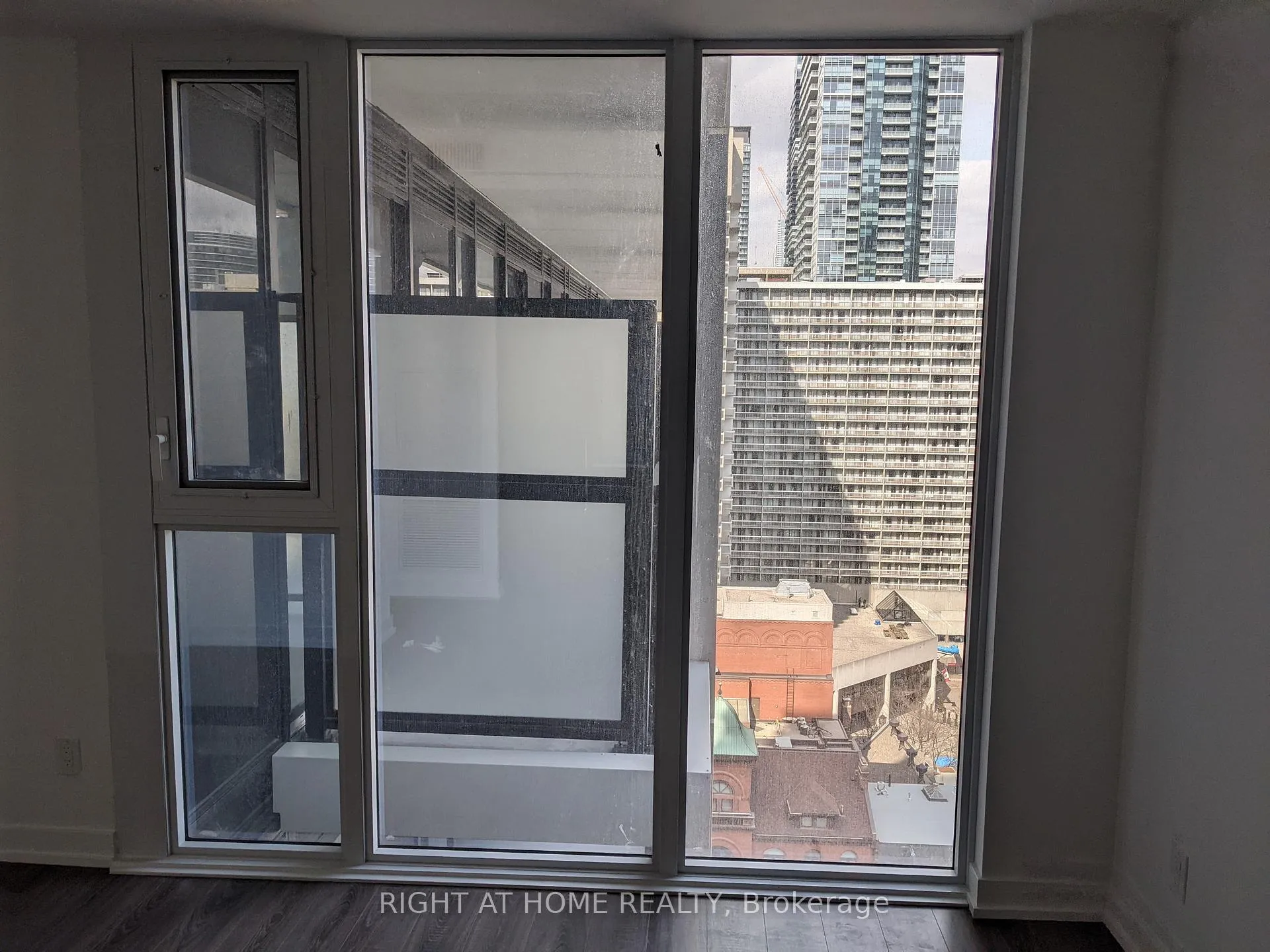 Photo 8 of Unit 1520, 20 Edward Street, Toronto, Bay Street Corridor — HOMEH