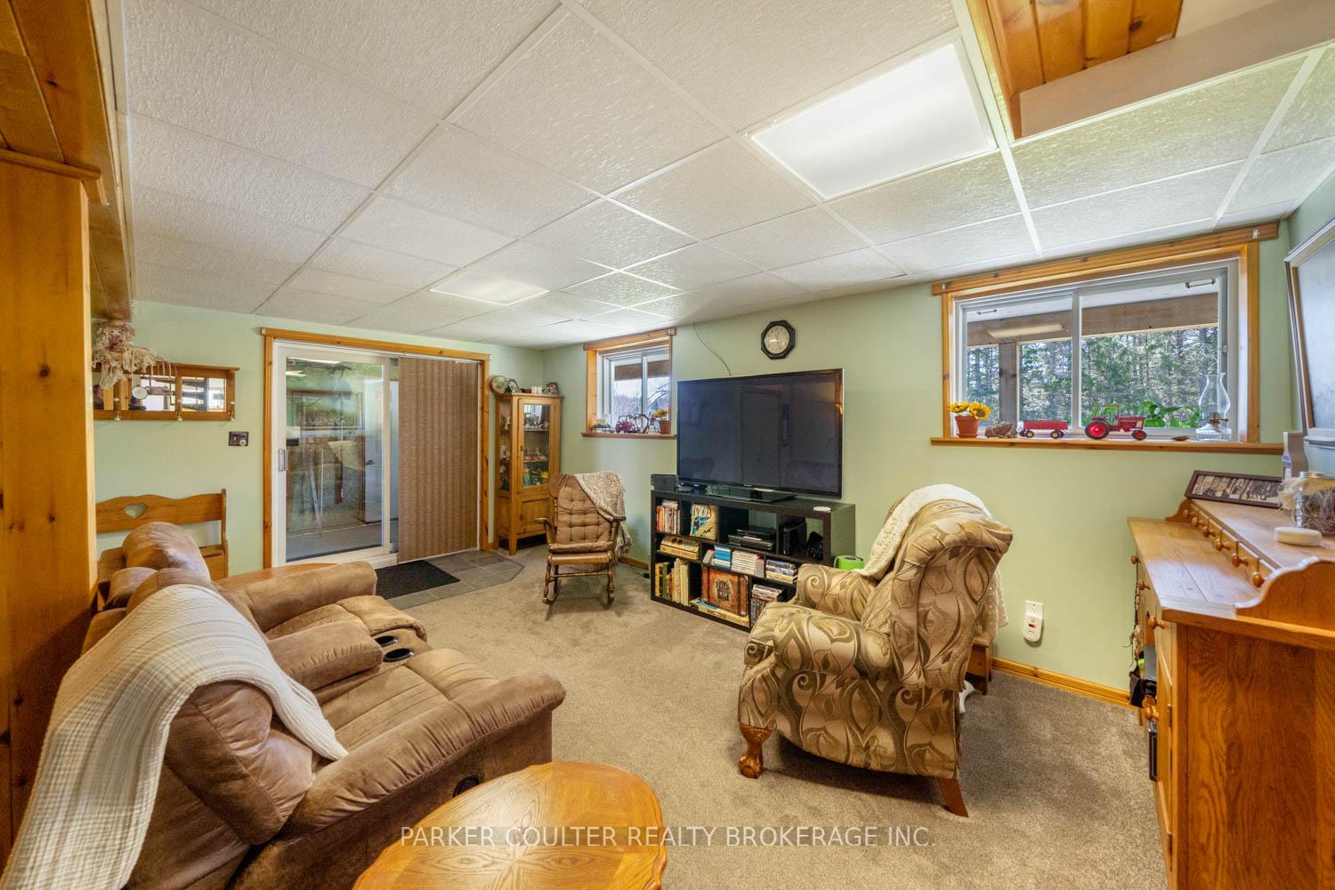 Photo 30 of 1091 Hwy 518, Seguin — HOMEH